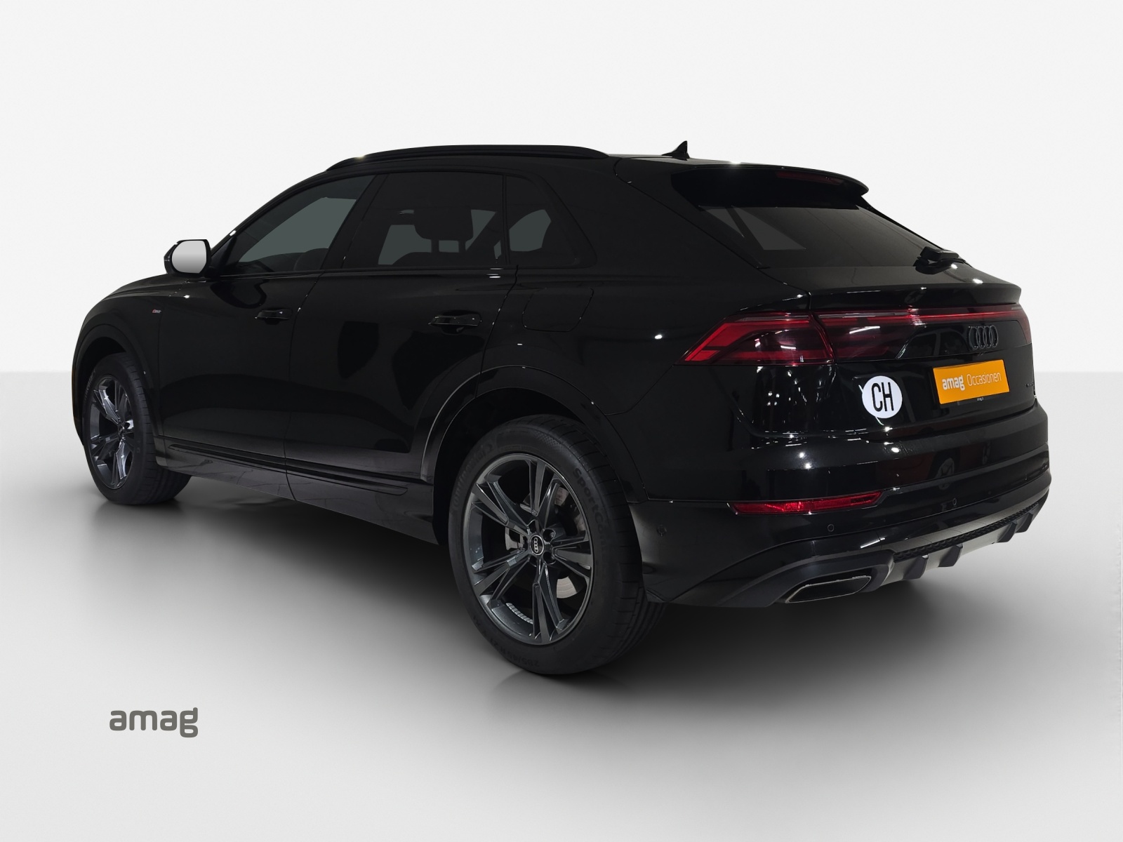 AUDI Q8 SUV TFSI e quattro 290 kW Attraction tiptronic-image-2