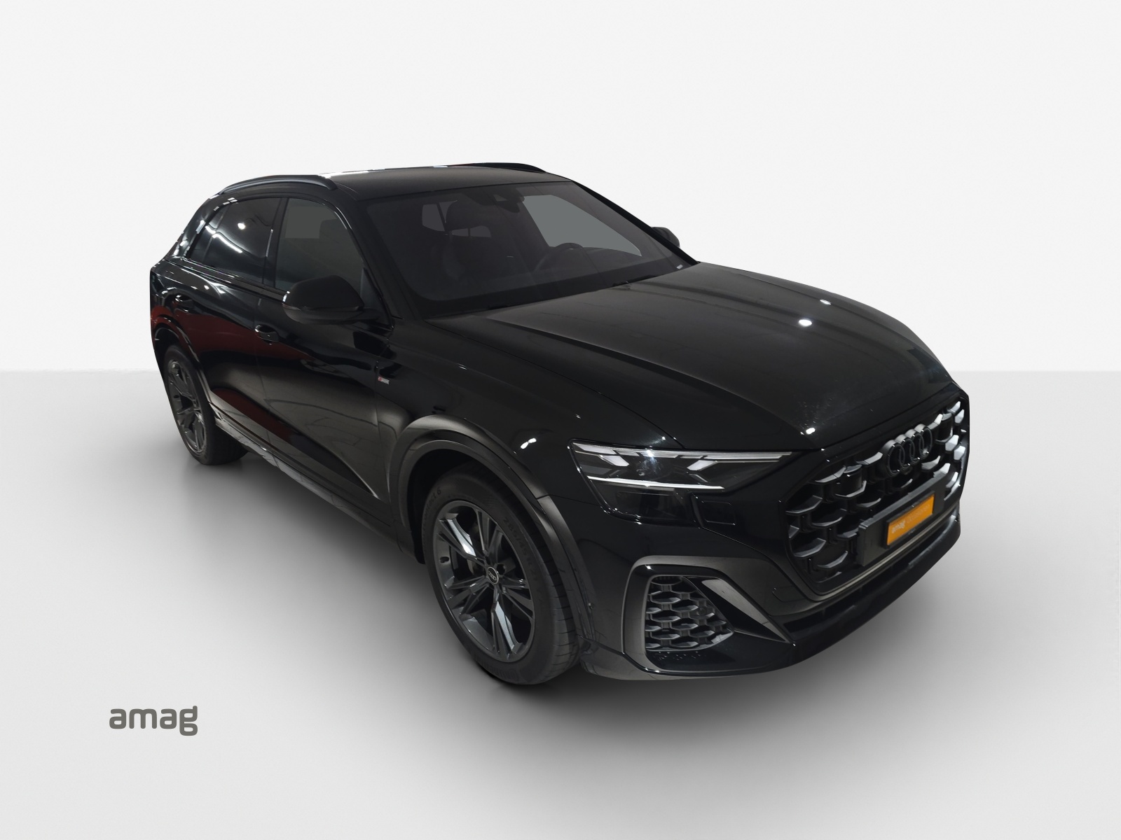 AUDI Q8 SUV TFSI e quattro 290 kW Attraction tiptronic-image-13