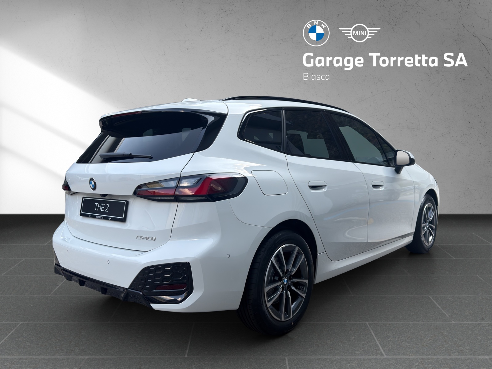 BMW 220i Active Tourer M Sport DKG-image-4