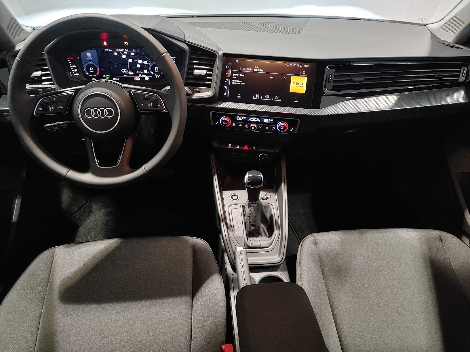 AUDI A1 Sportback 30 TFSI S-tronic-image-10