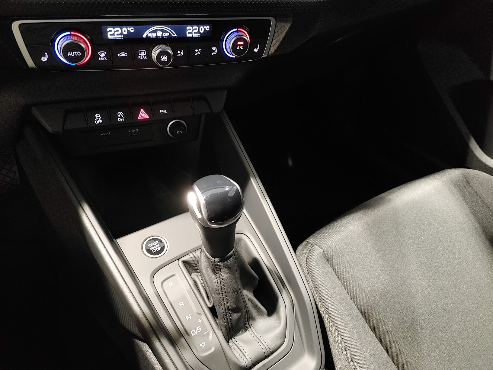 AUDI A1 Sportback 30 TFSI S-tronic-image-7