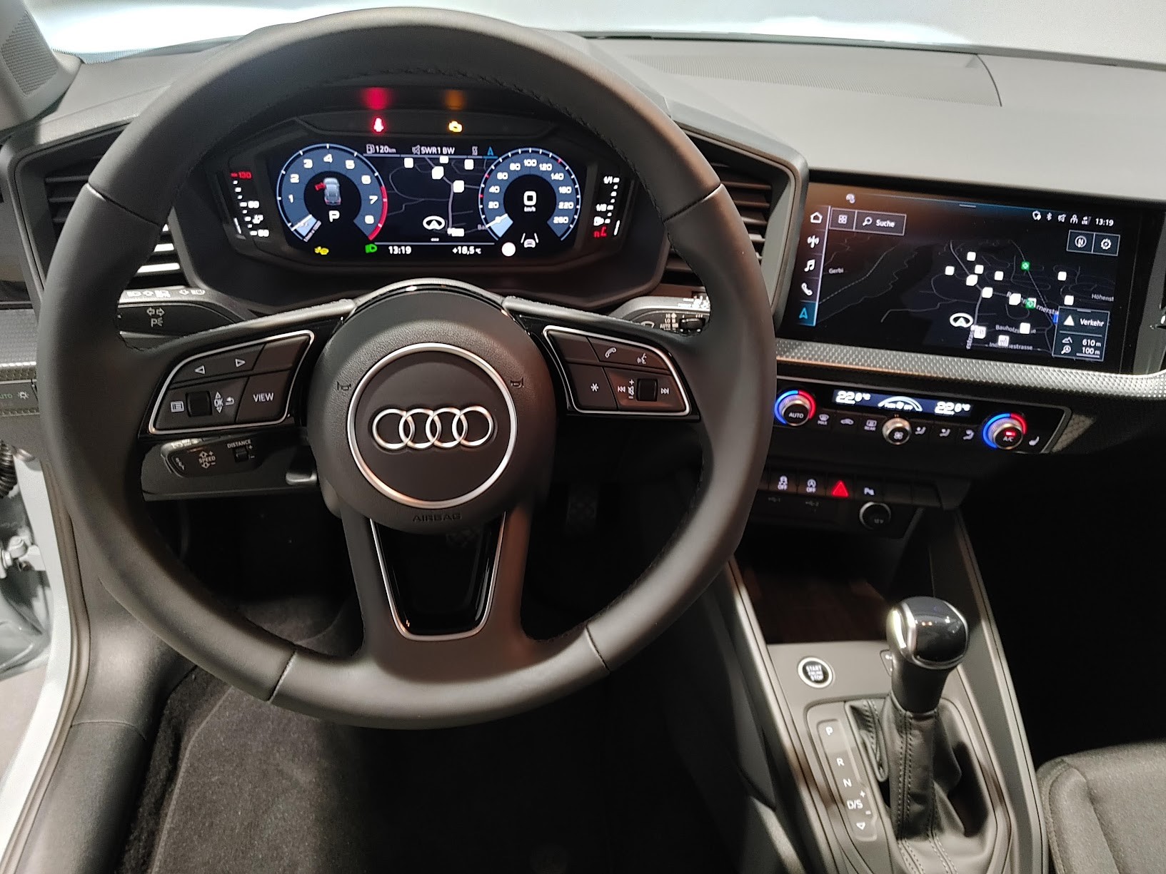 AUDI A1 Sportback 30 TFSI S-tronic-image-4