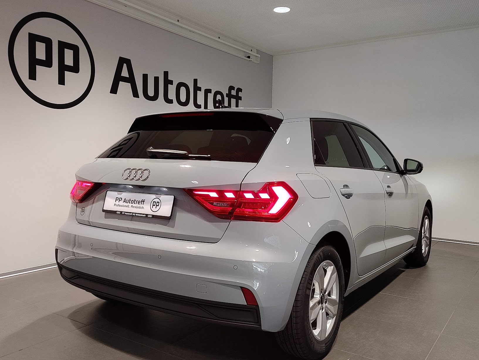 AUDI A1 Sportback 30 TFSI S-tronic-image-13