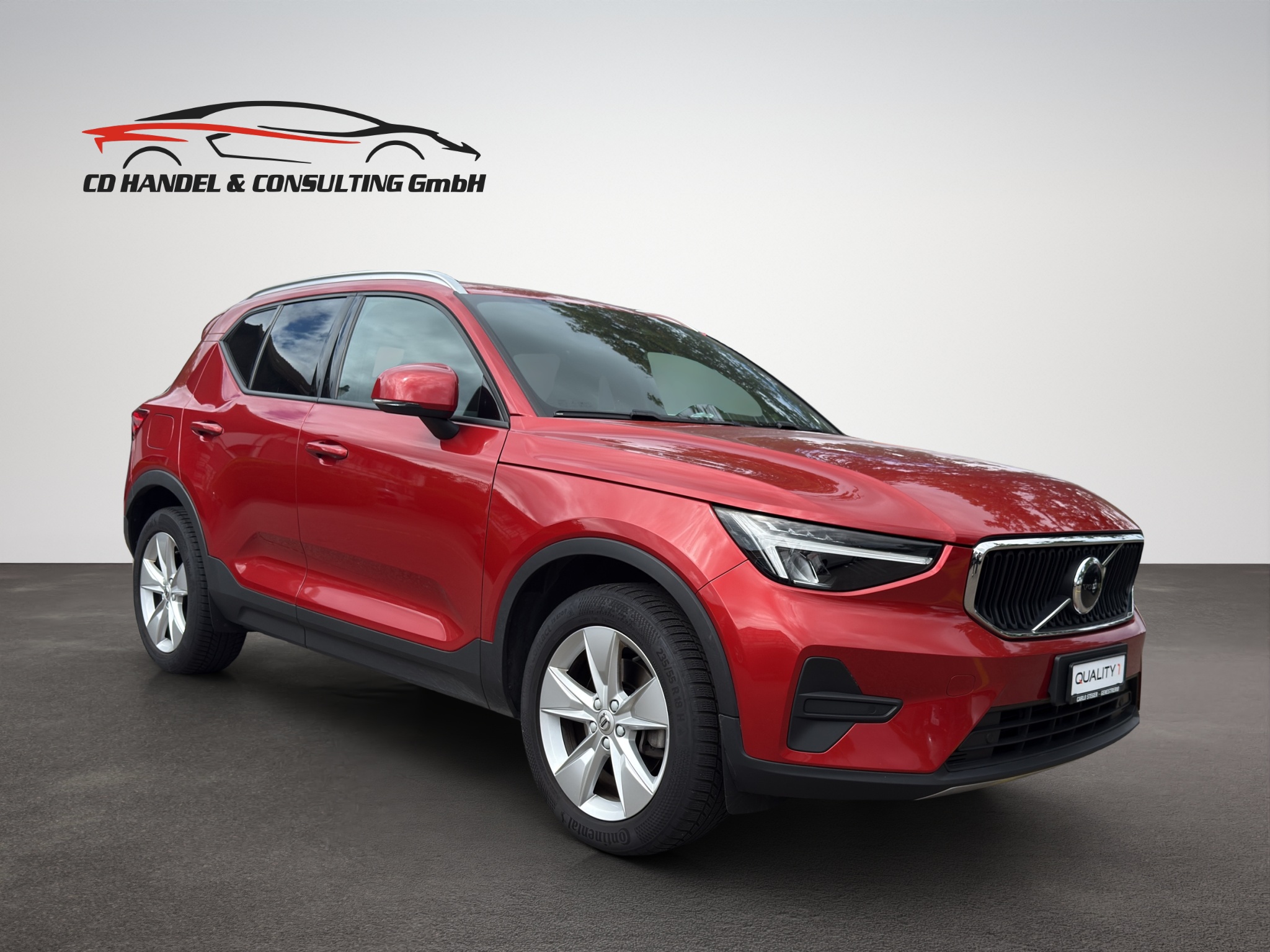 VOLVO XC40 B3 Benzin Mild Hybrid Core DCT — slika 1