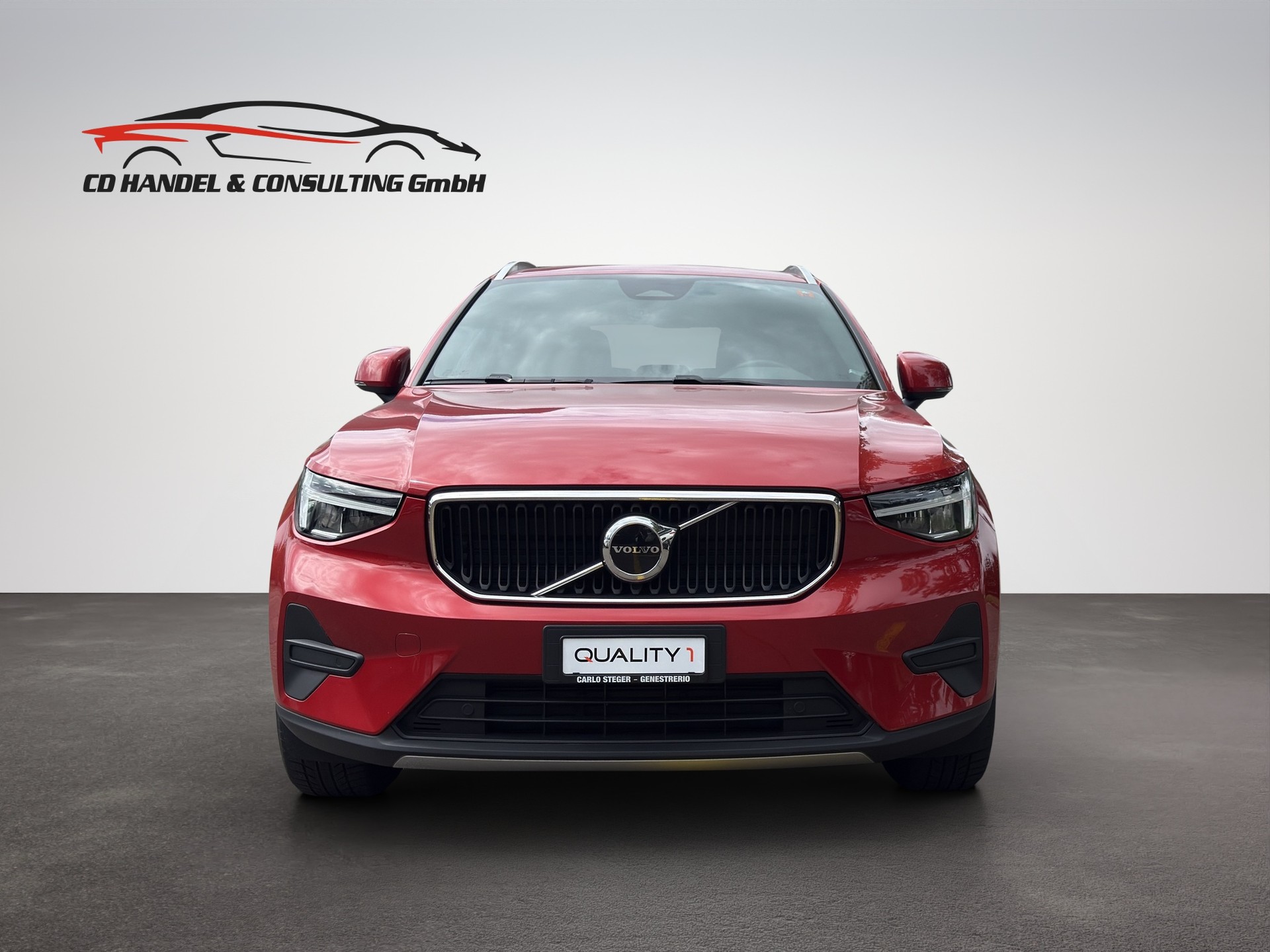 VOLVO XC40 B3 Benzin Mild Hybrid Core DCT-image-2