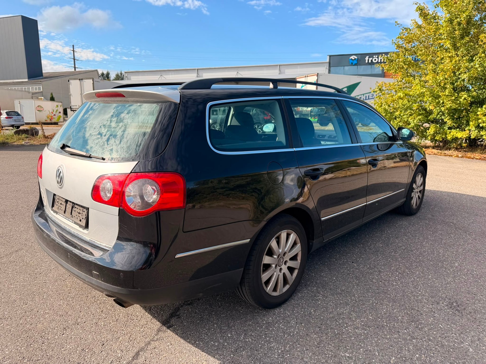 VW Passat Variant 2.0 TDI Advance 4Motion DSG-image-2