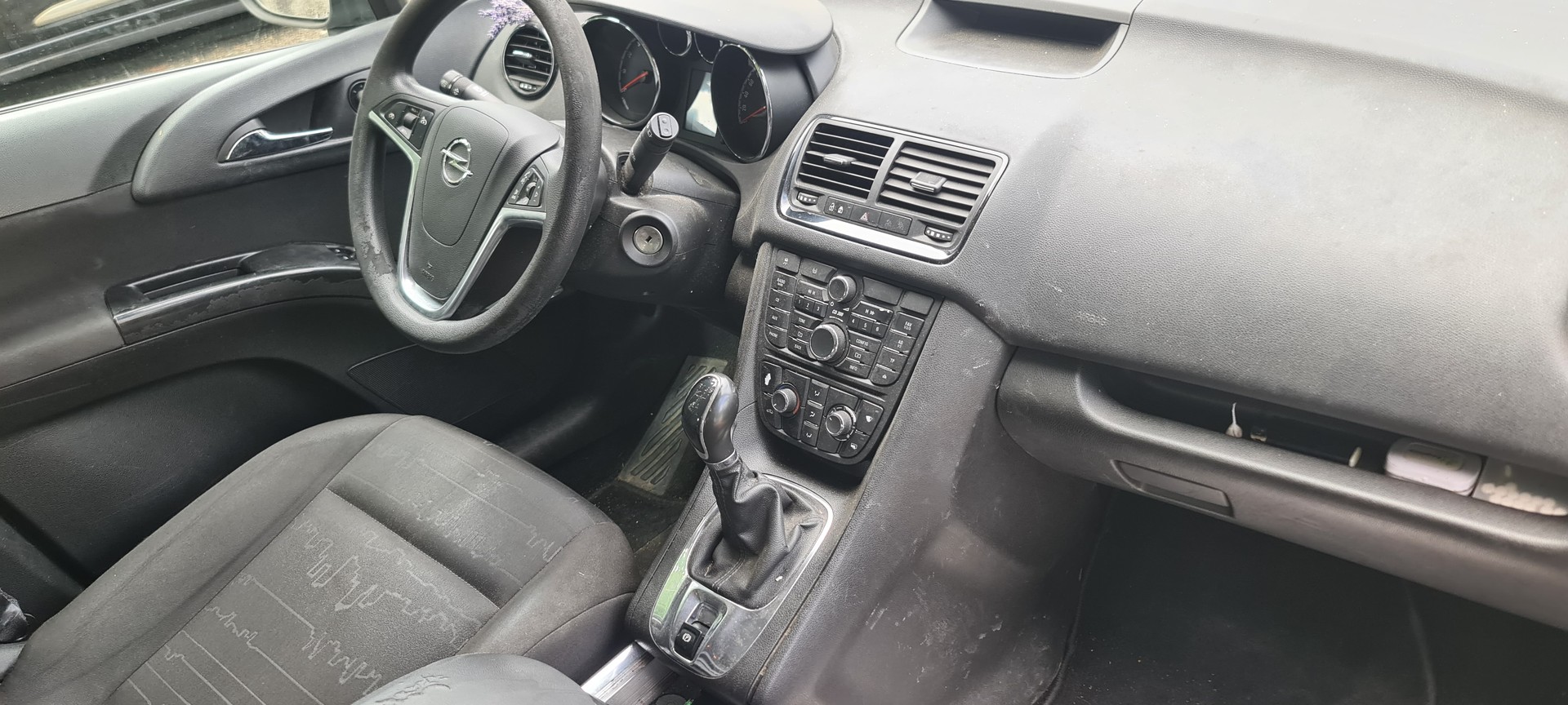OPEL Meriva 1.4 TP Enjoy-image-9
