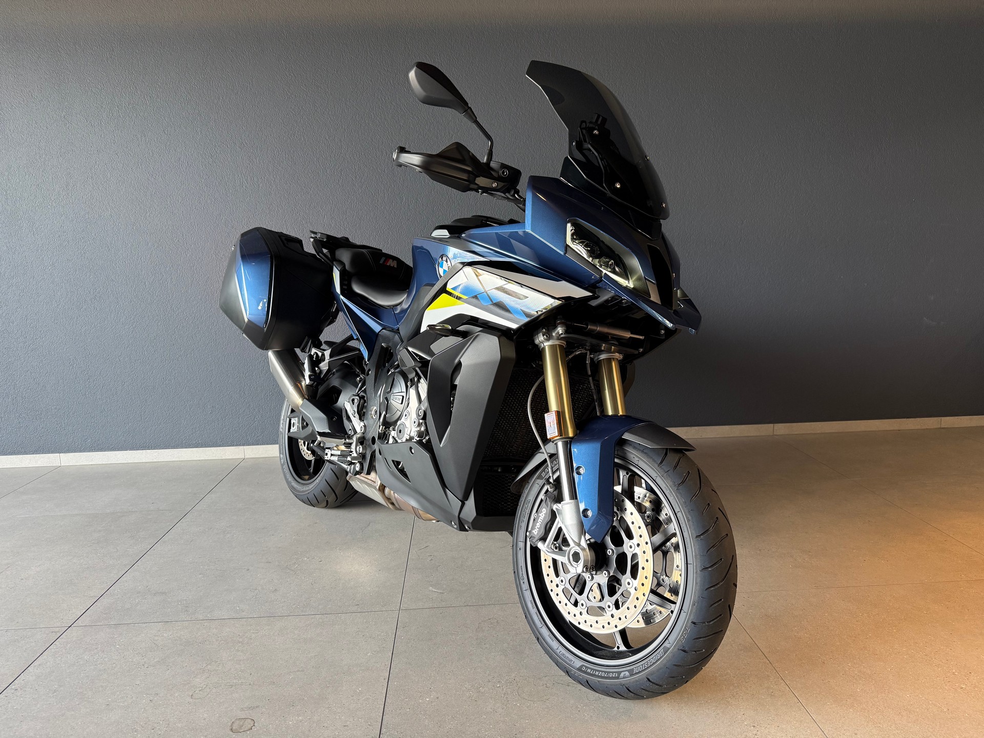BMW S 1000 XR-showroom-element-3