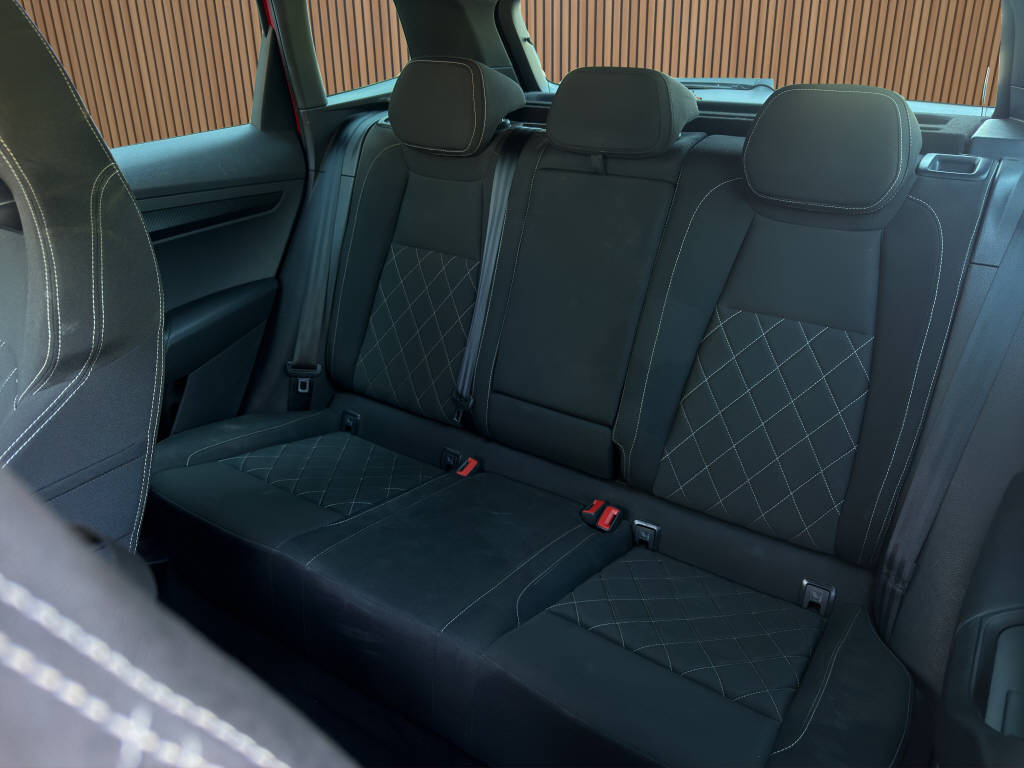 SKODA Karoq 2.0 TSI SportLine DSG 4x4-image-17