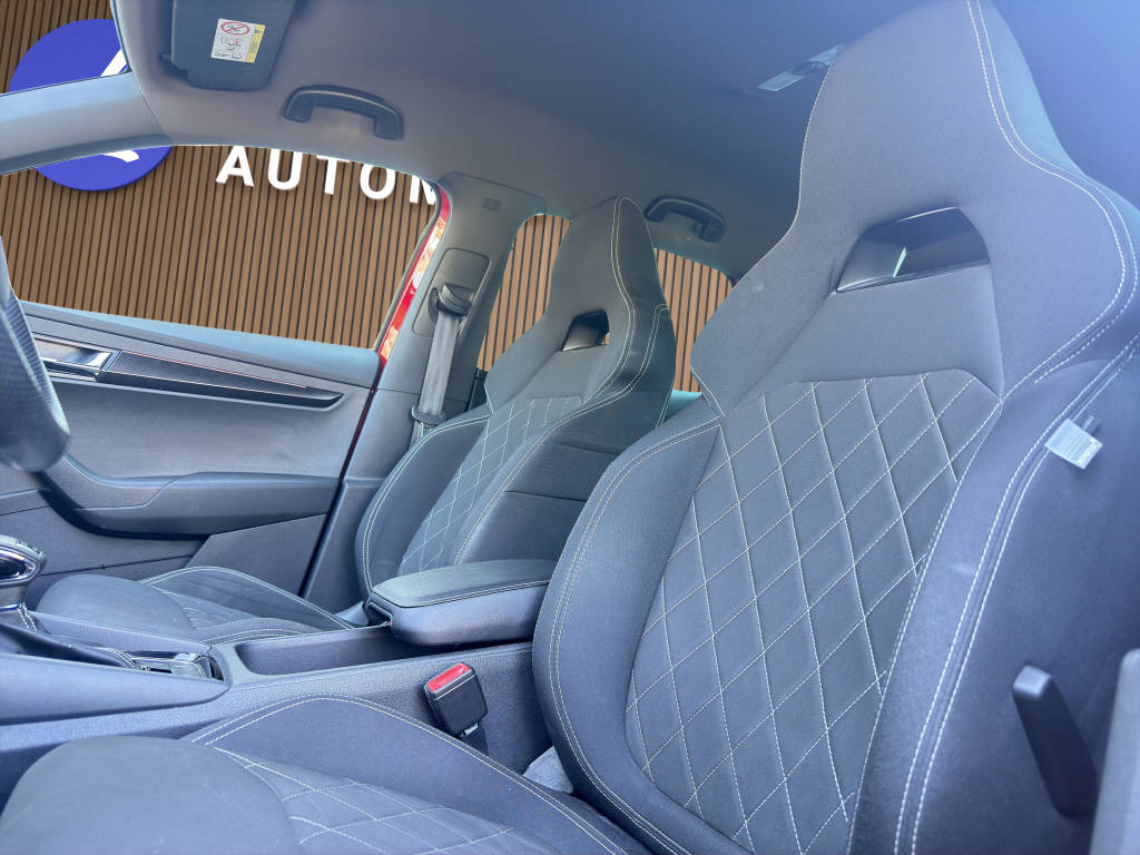 SKODA Karoq 2.0 TSI SportLine DSG 4x4-image-12