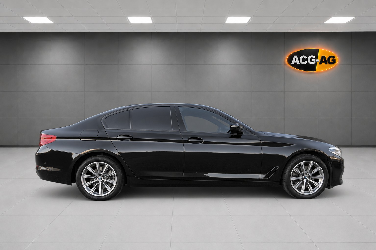 BMW 520d xDrive Sport Line Steptronic ** Voll-Leder ** Gr-Navi ** RF-Kamera ** Sitzmemory ** Abstandsregelsysteme ** H-UP-Disp **-image-5