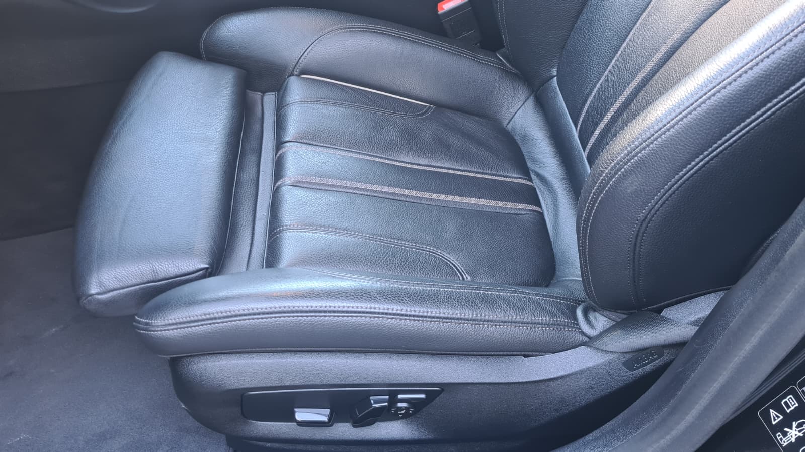 BMW 520d xDrive Sport Line Steptronic ** Voll-Leder ** Gr-Navi ** RF-Kamera ** Sitzmemory ** Abstandsregelsysteme ** H-UP-Disp **-image-20