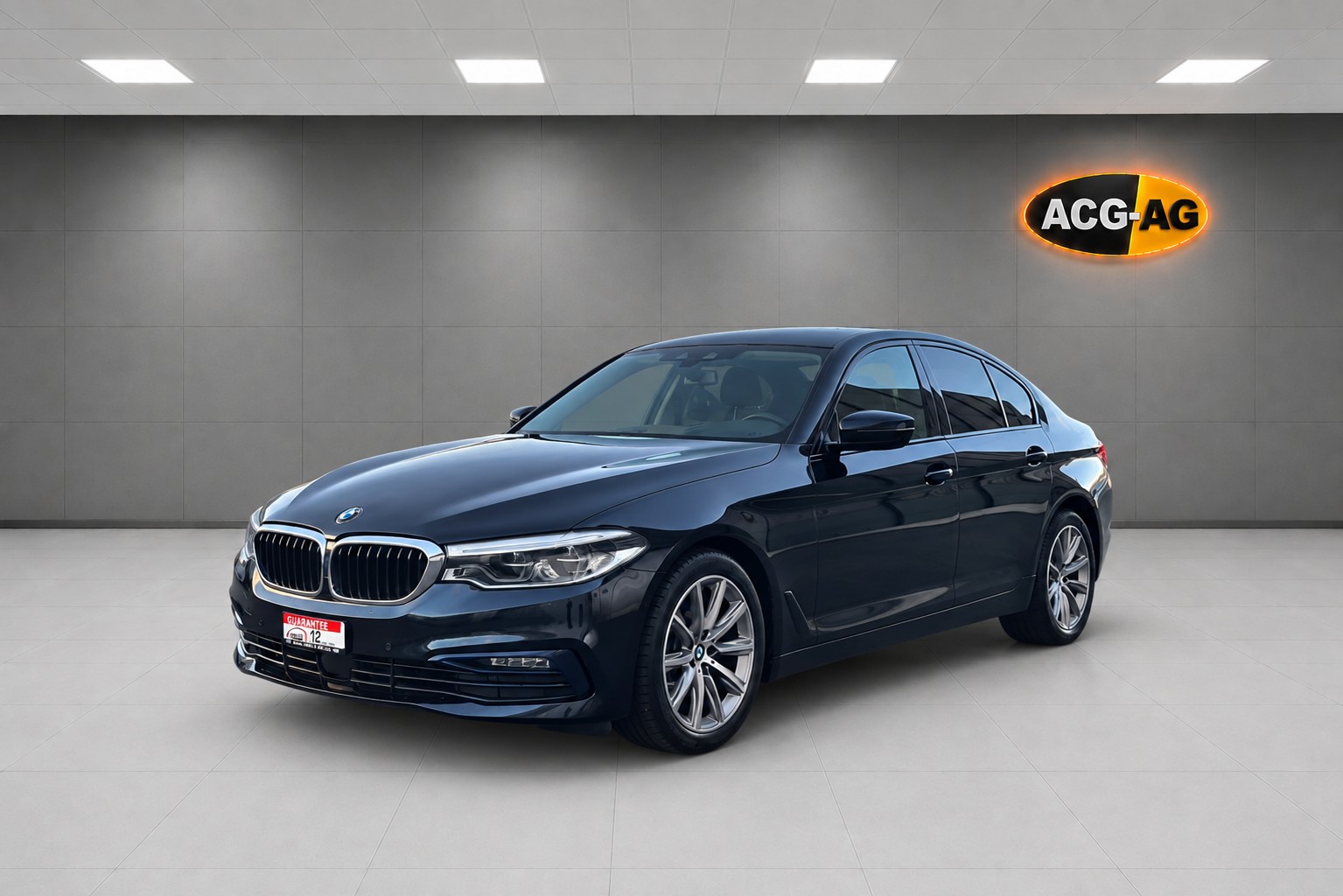BMW 520d xDrive Sport Line Steptronic ** Voll-Leder ** Gr-Navi ** RF-Kamera ** Sitzmemory ** Abstandsregelsysteme ** H-UP-Disp **-image-2