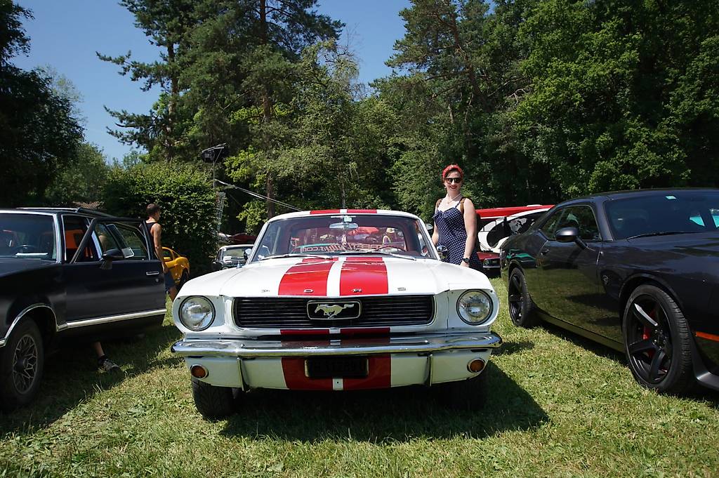 FORD MUSTANG-image-1