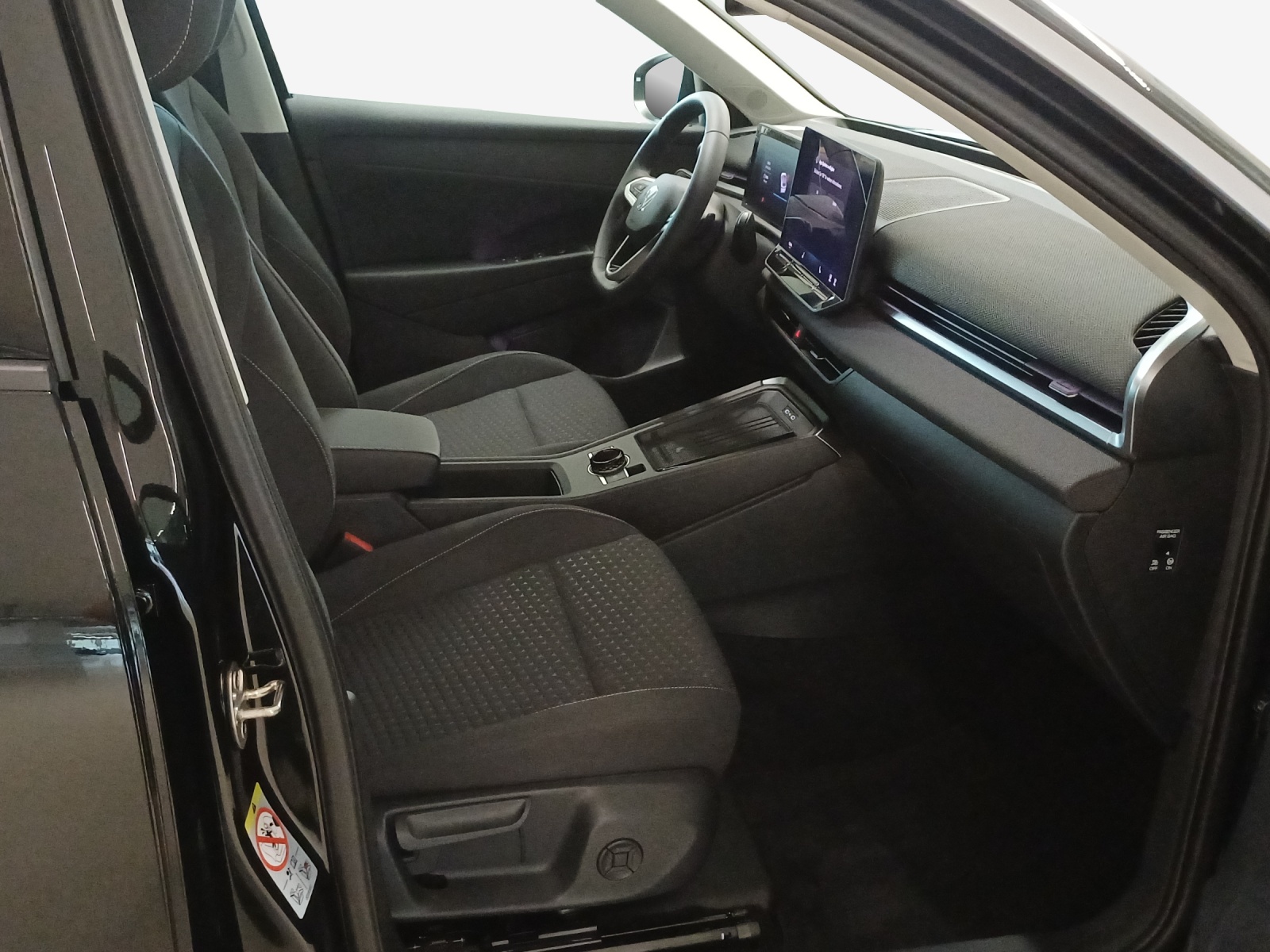 VW T-Roc 1.5 eTSI mHEV Life DSG-image-15