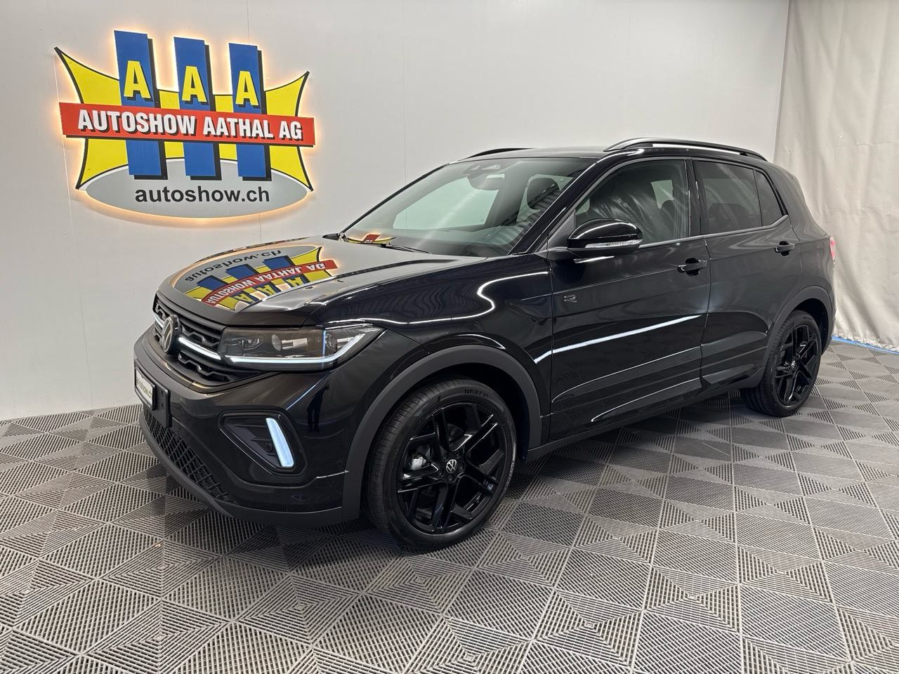 VW T-Cross 1.0TSI R-Line Black Limited 115-image-0