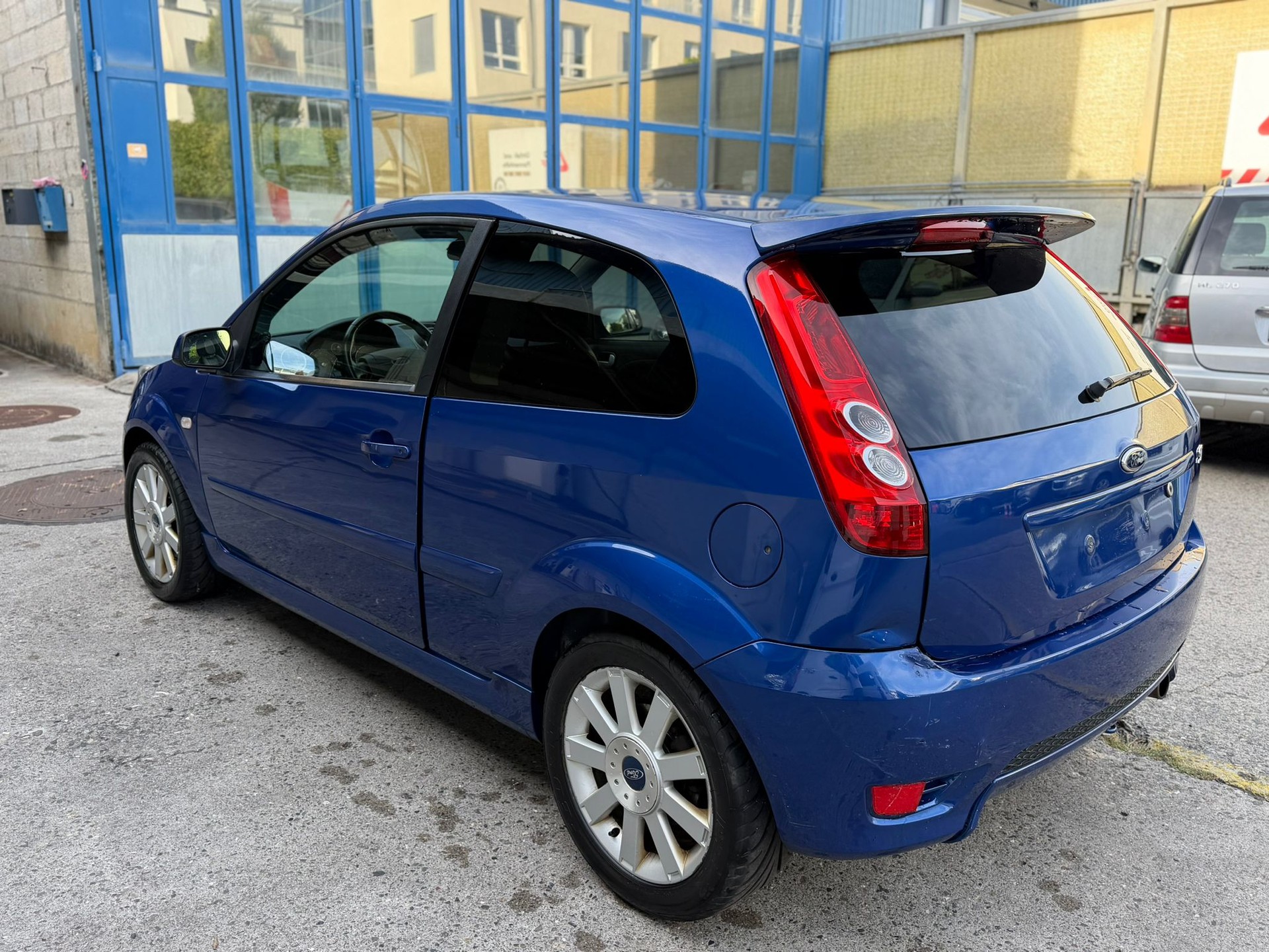 FORD Fiesta 2.0 16V ST-image-3