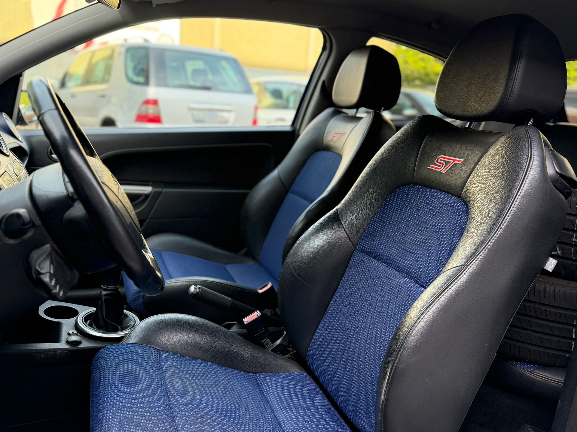 FORD Fiesta 2.0 16V ST-image-4