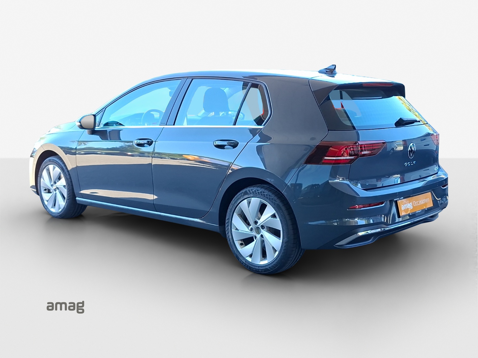 VW Golf 1.5 e TSI mHEV Style DSG-image-2