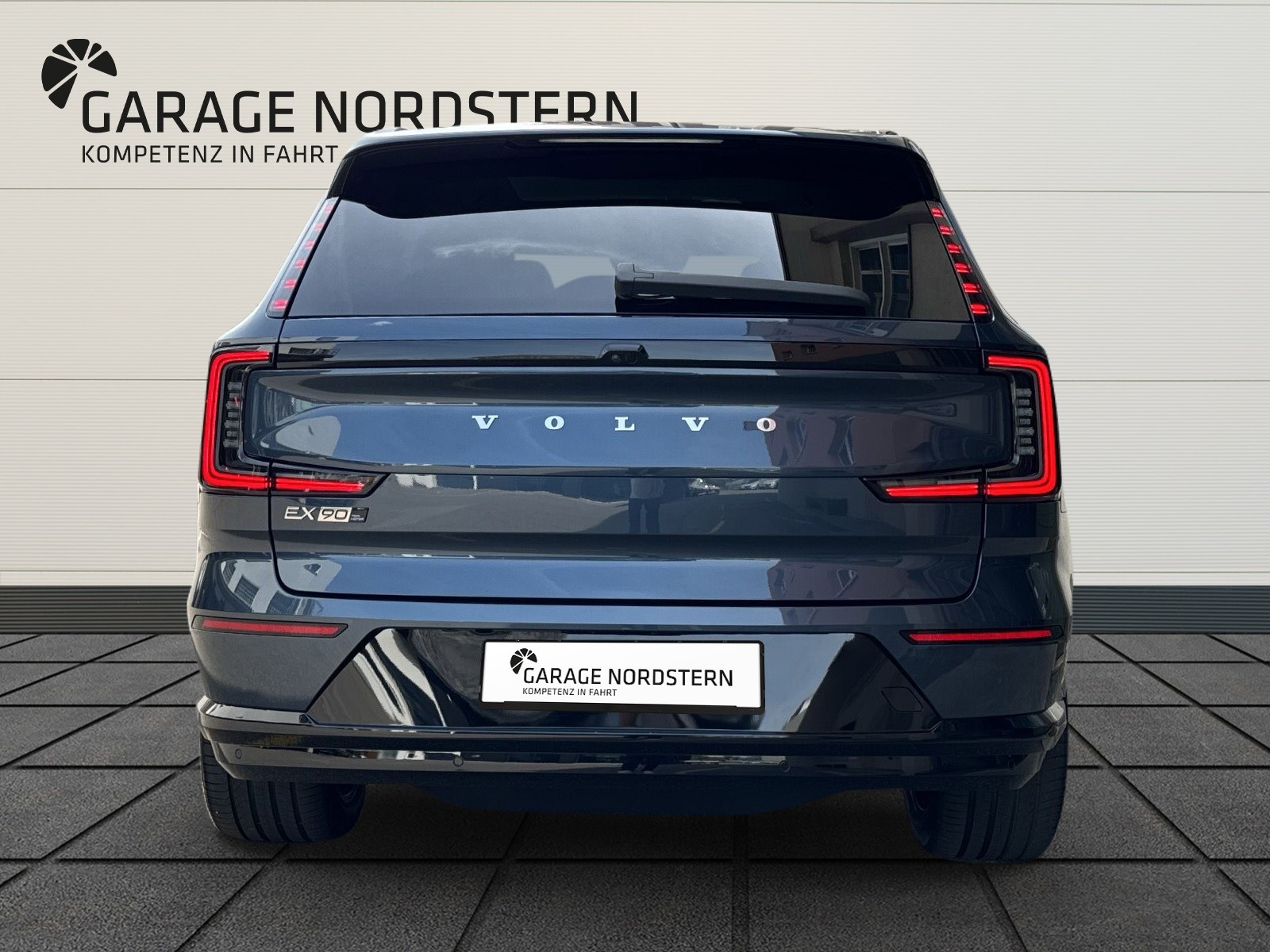 VOLVO EX90 Twin Ultra 6P. AWD-showroom-element-3