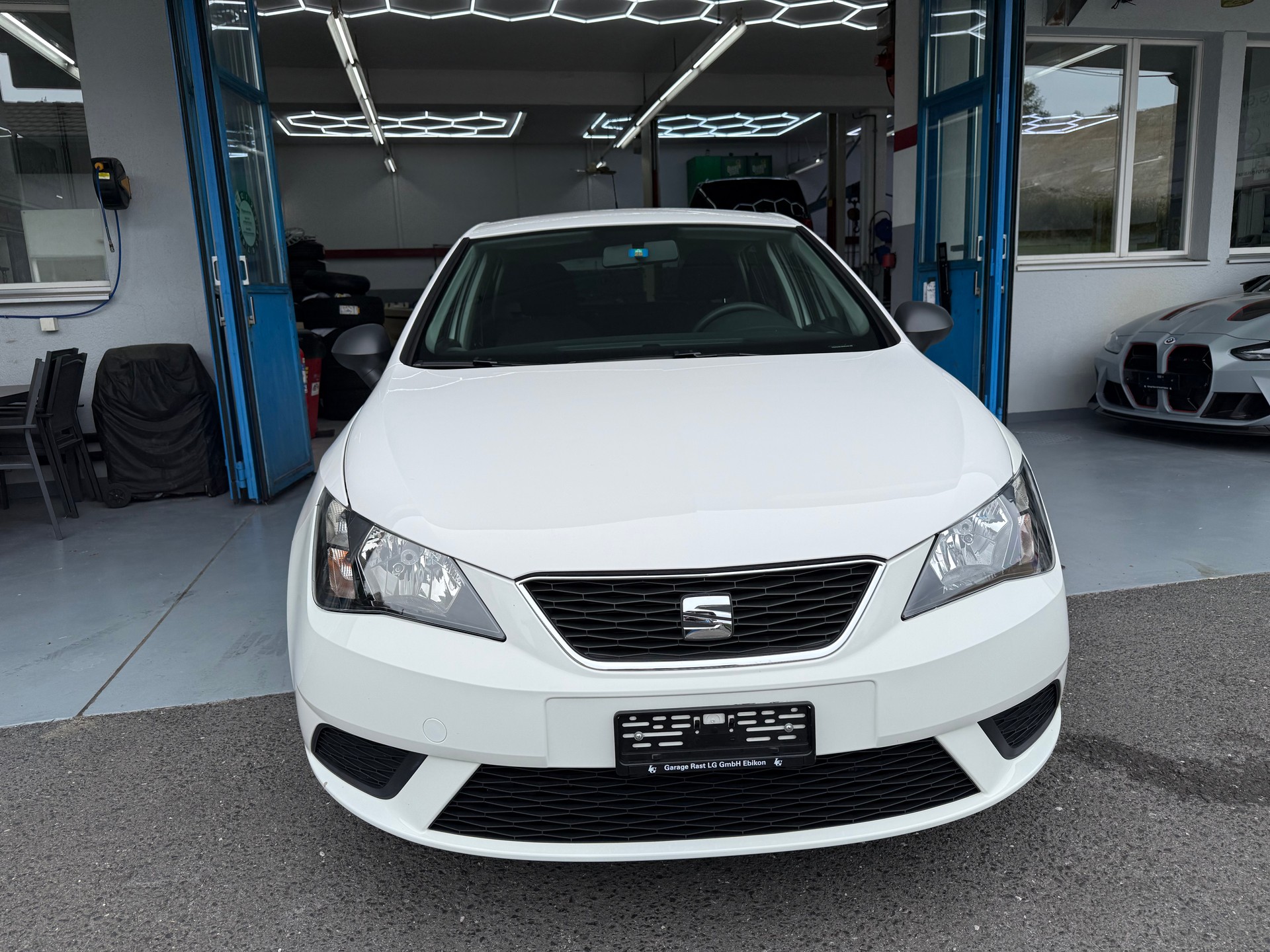 SEAT IBIZA-image-1