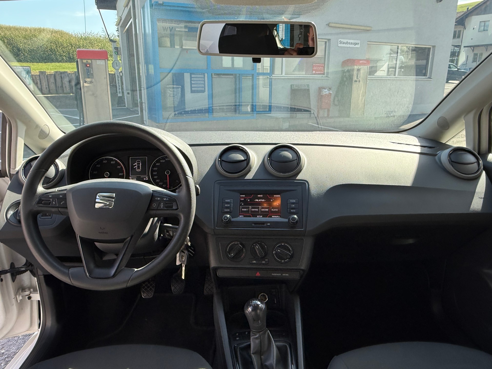 SEAT IBIZA-image-10