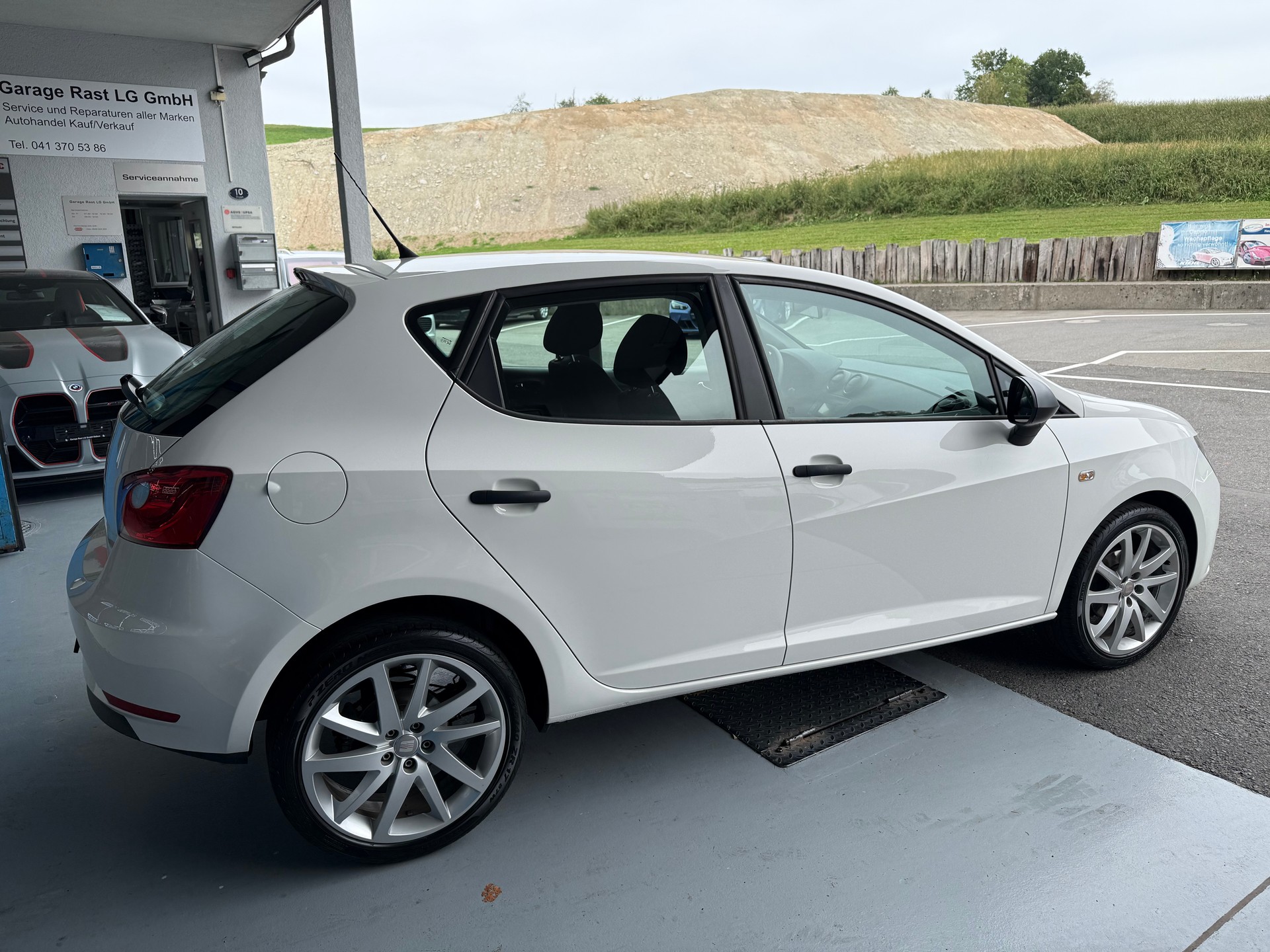 SEAT IBIZA-image-7