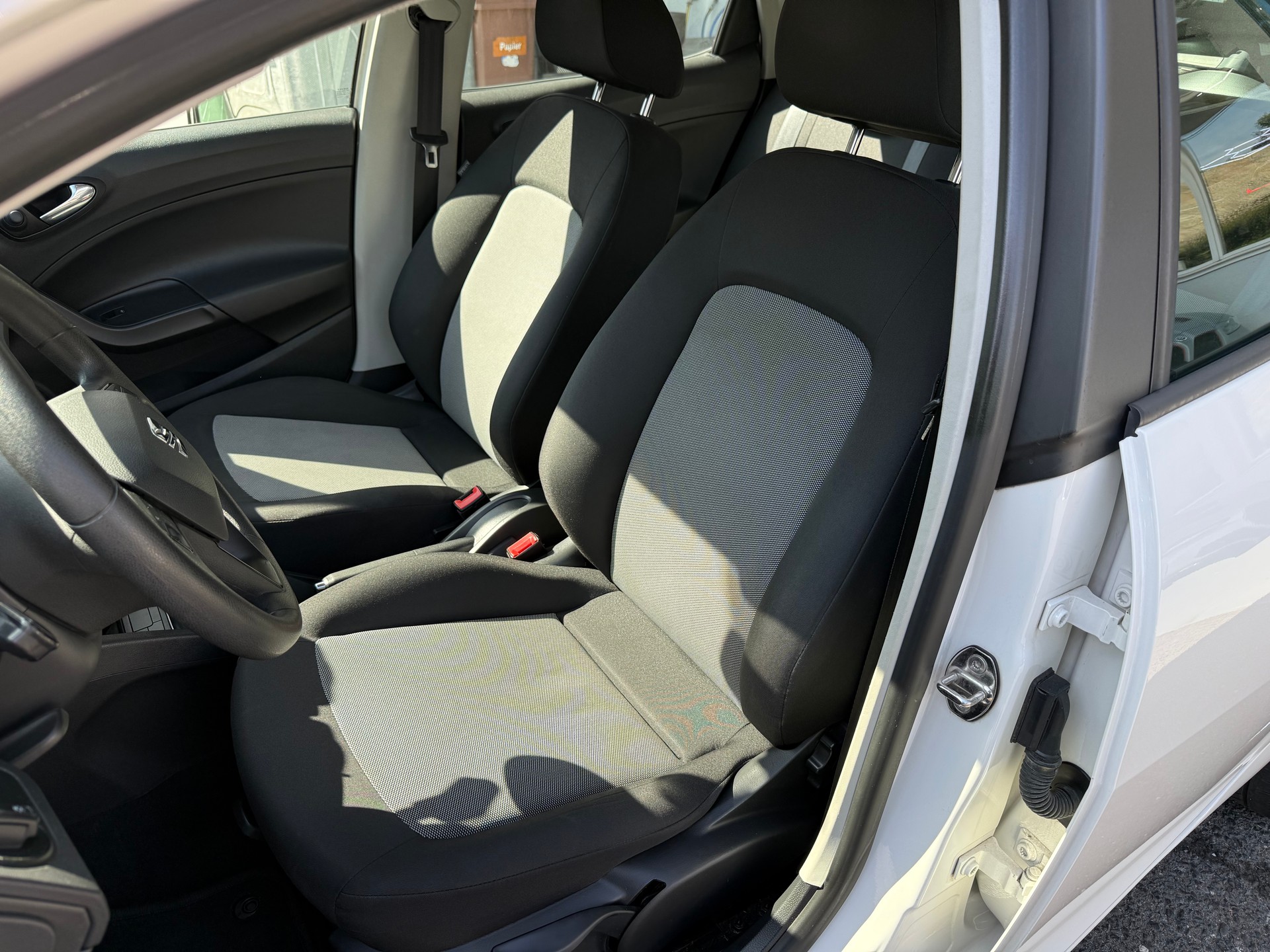 SEAT IBIZA-image-12