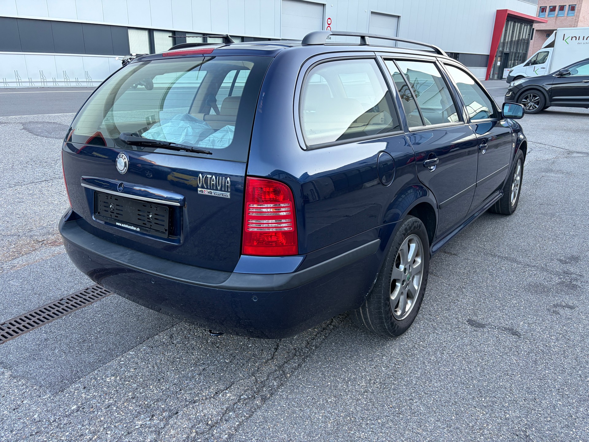 SKODA Octavia 1.8 Turbo Laurin & Klement 4x4-image-4