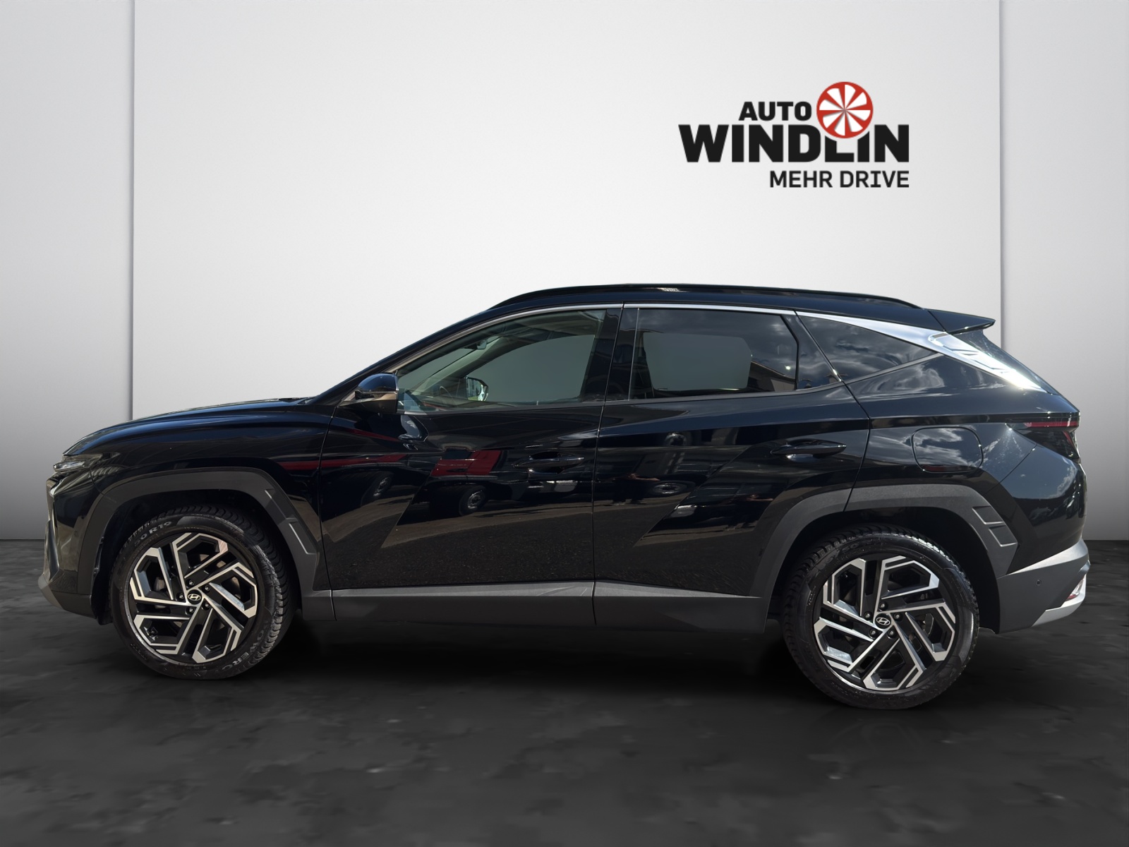 HYUNDAI Tucson 1.6 T-GDi PHEV Vertex Swiss Edition 4WD-image-3