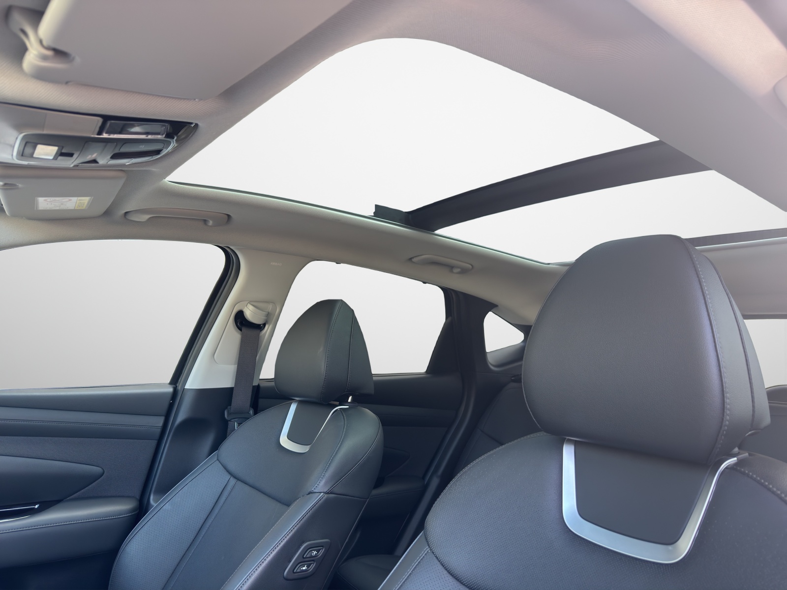 HYUNDAI Tucson 1.6 T-GDi PHEV Vertex Swiss Edition 4WD-image-11