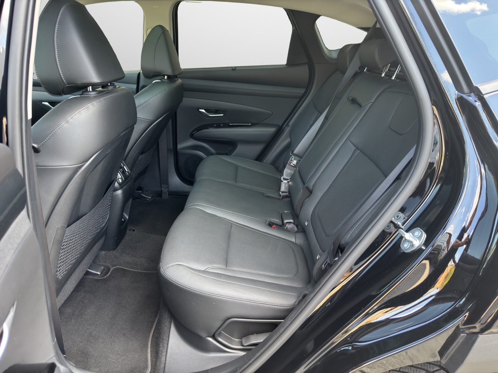 HYUNDAI Tucson 1.6 T-GDi PHEV Vertex Swiss Edition 4WD-image-7