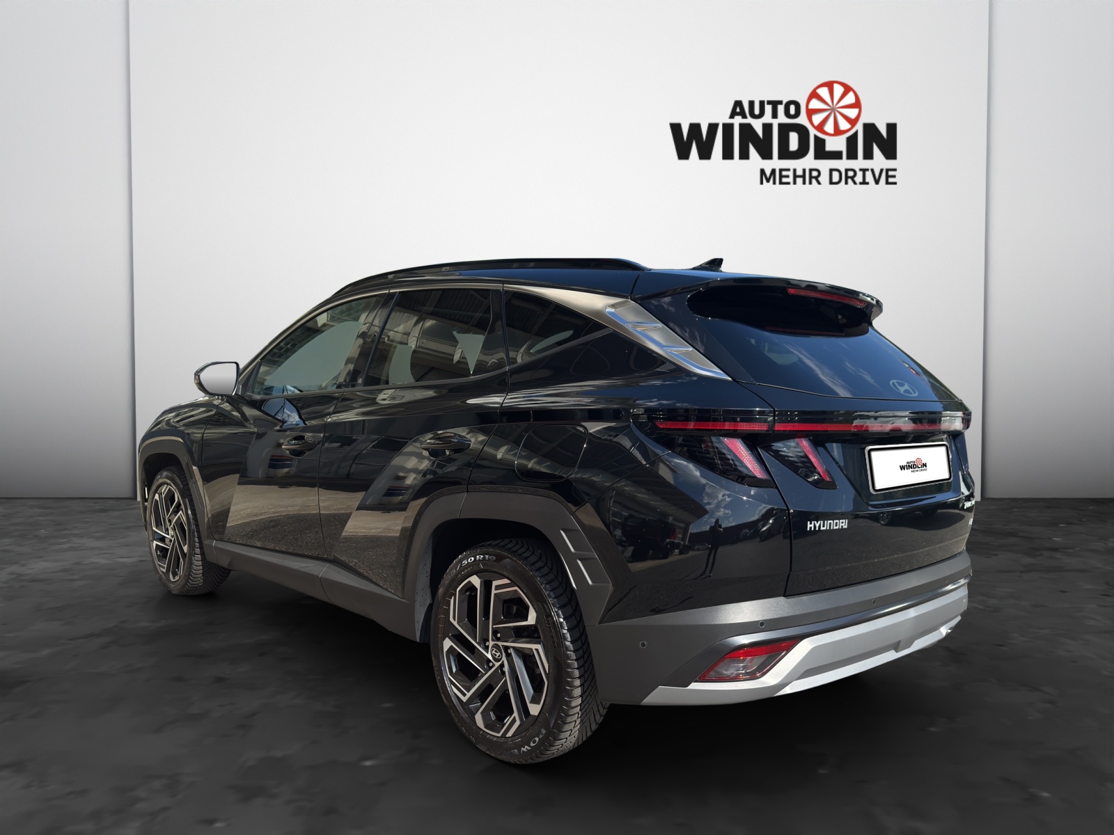 HYUNDAI Tucson 1.6 T-GDi PHEV Vertex Swiss Edition 4WD-image-2