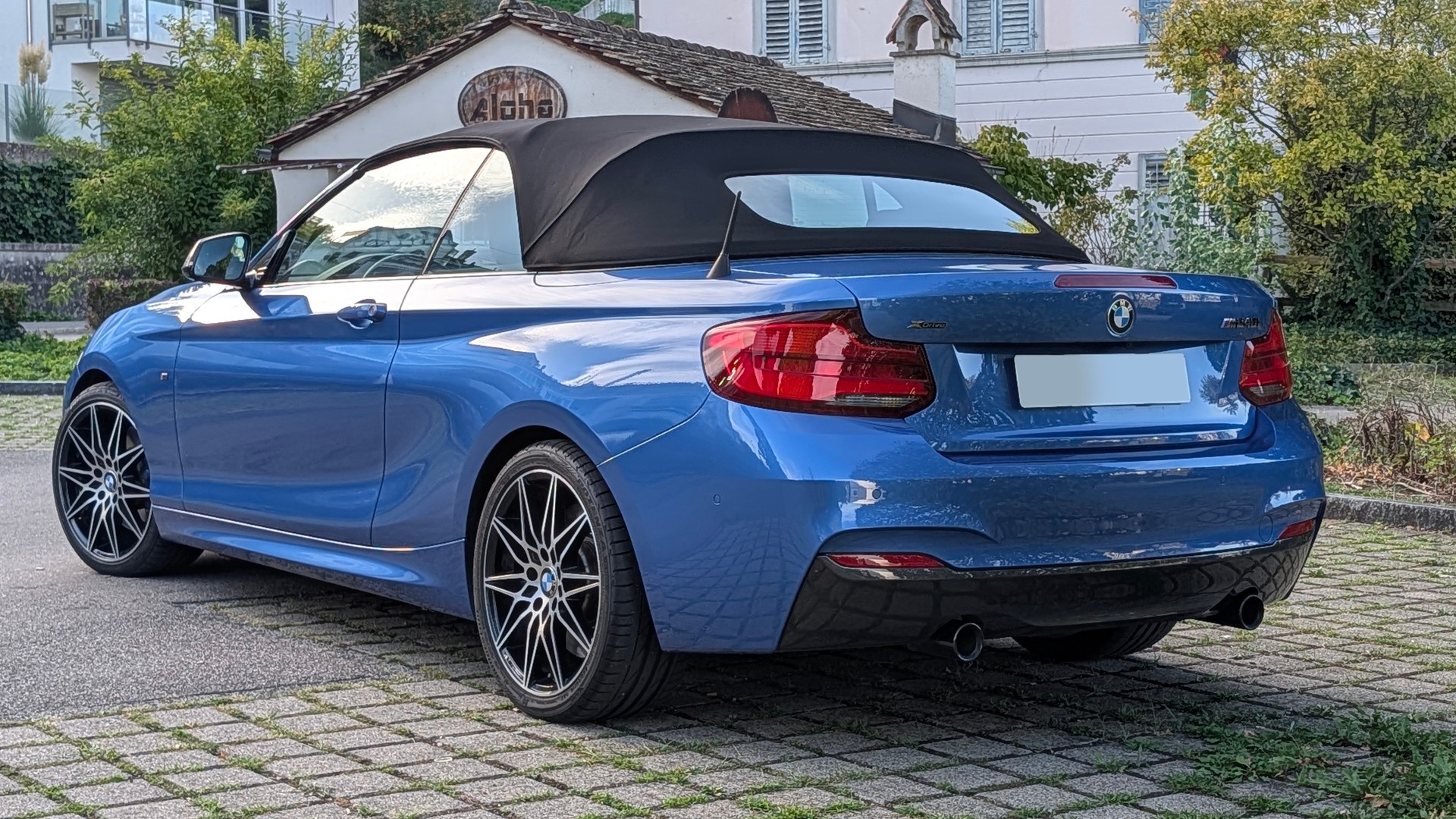 BMW BMW M240i xDrive Cabriolet | Harman/Kardon | Adaptives Fahrwerk | 340 PS B58 | Voll-BMW-Service | M-Sport Paket | Top-Zustand-image-2