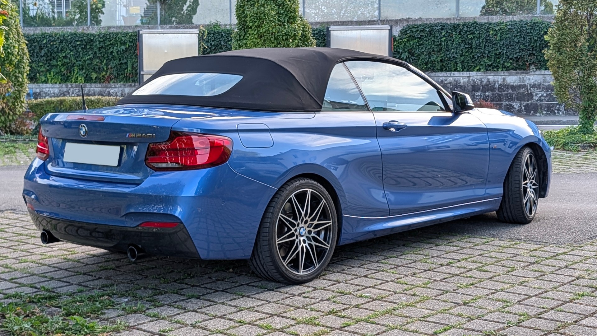 BMW BMW M240i xDrive Cabriolet | Harman/Kardon | Adaptives Fahrwerk | 340 PS B58 | Voll-BMW-Service | M-Sport Paket | Top-Zustand-image-4
