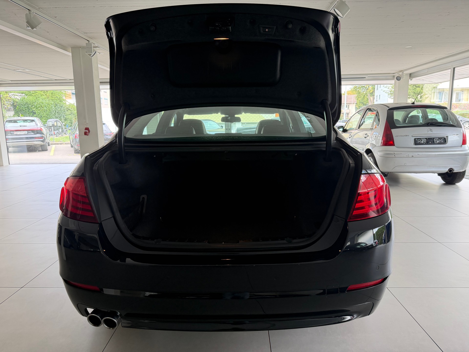 BMW 525d xDrive Steptronic-image-8