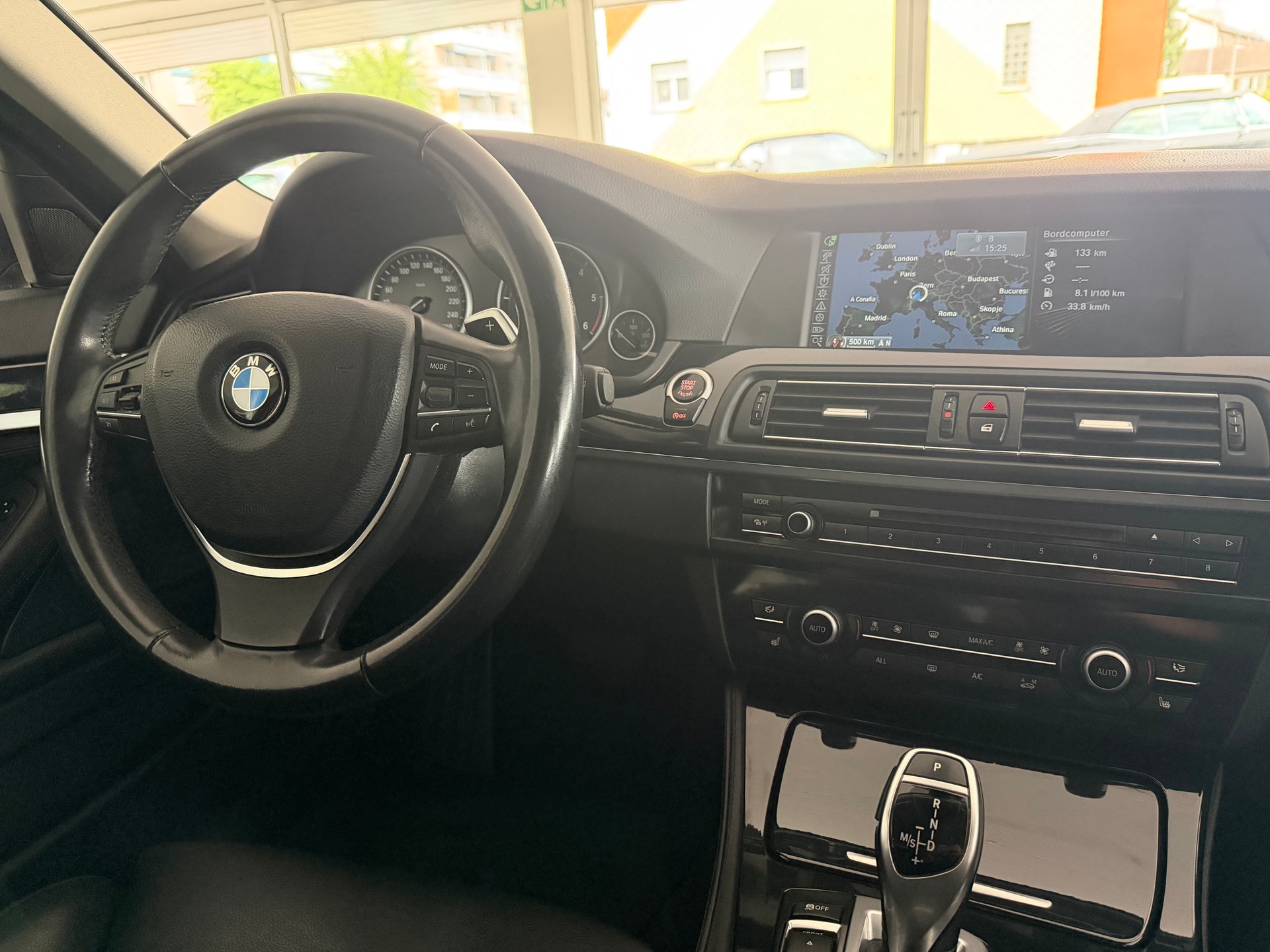 BMW 525d xDrive Steptronic-image-18