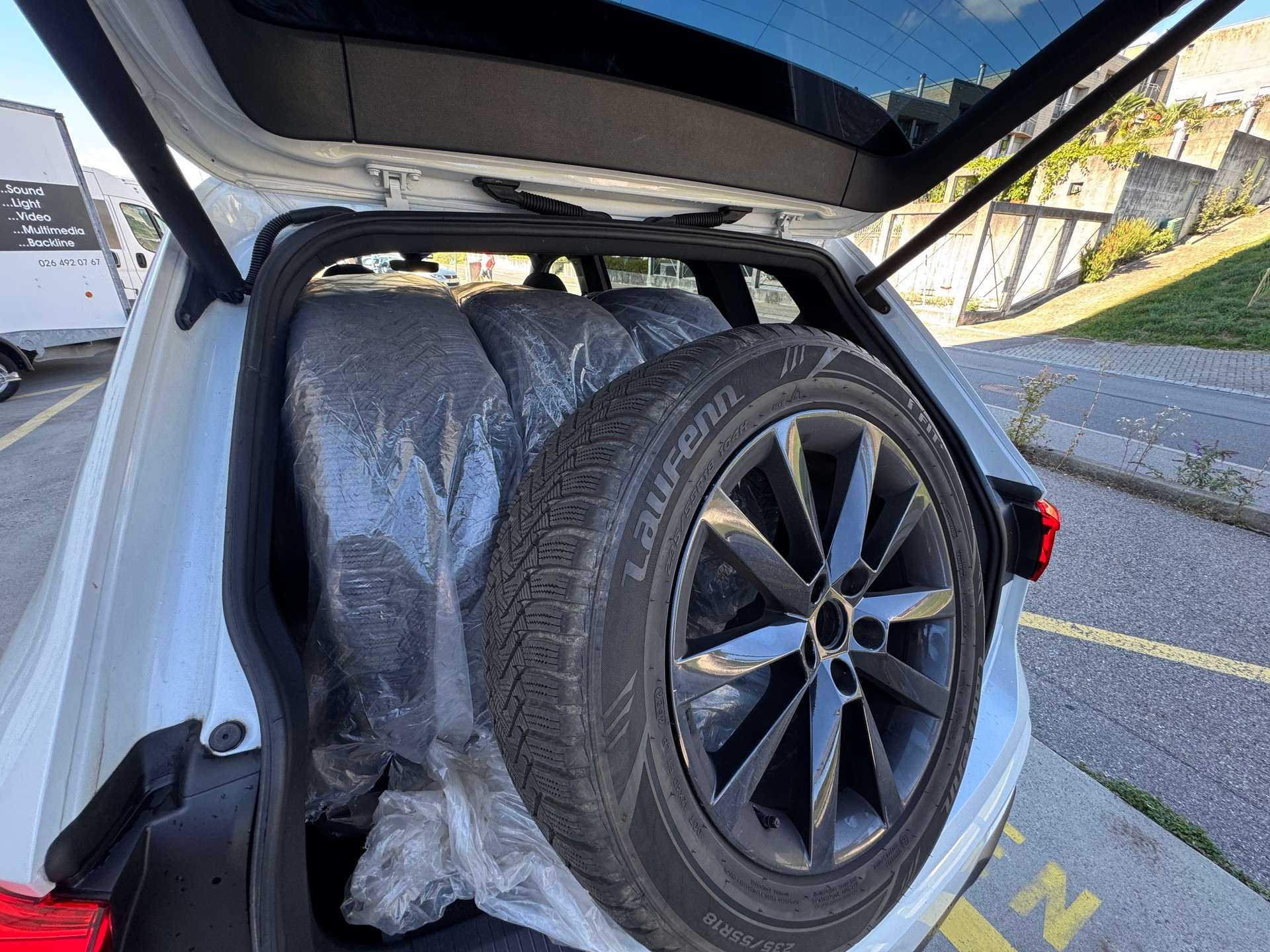 SEAT Tarraco 2.0TSI 4Drive Hola FR DSG **Anhängerkupplung**-image-19