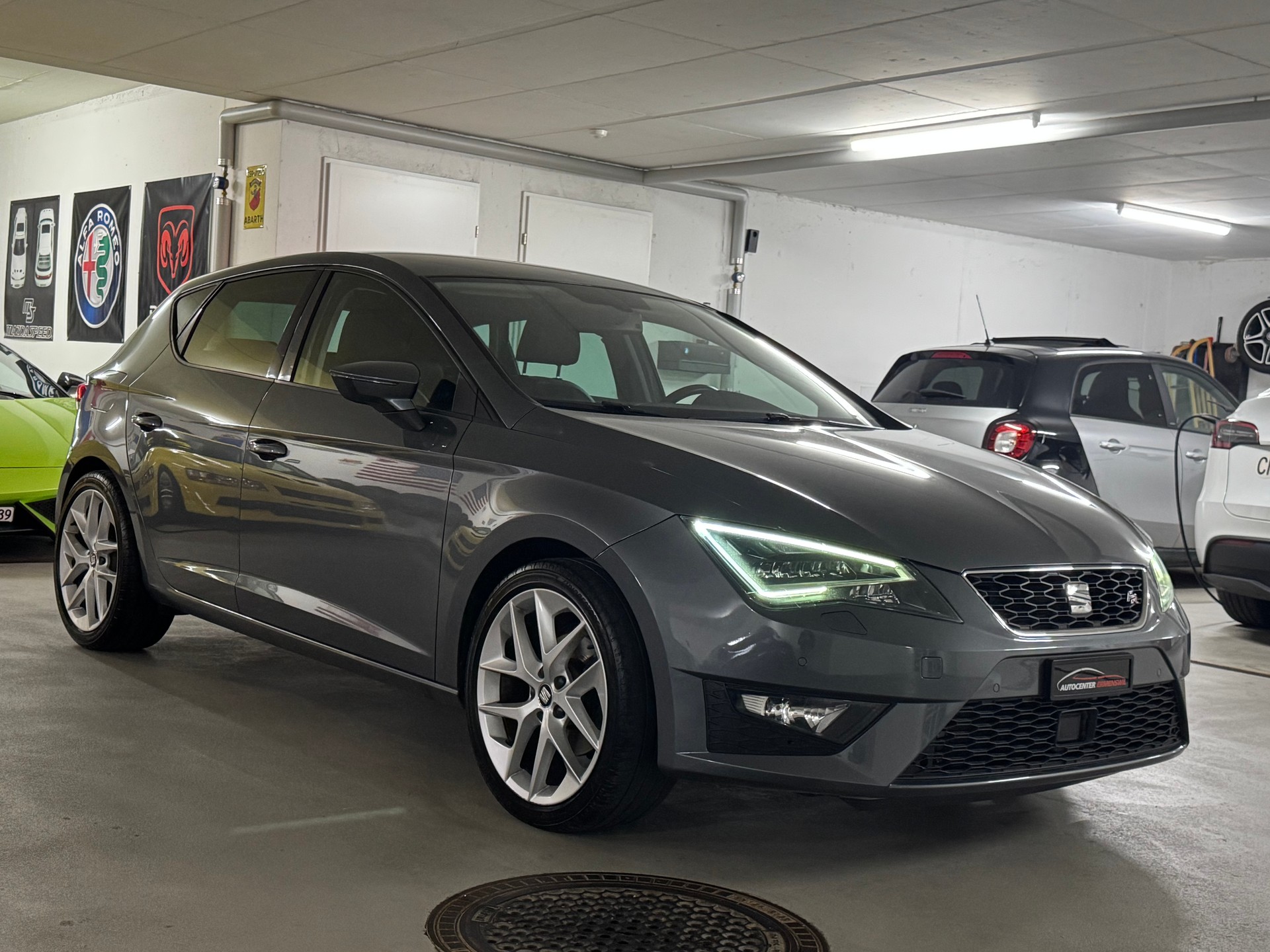 SEAT Leon 2.0 TDI FR Line-image-2