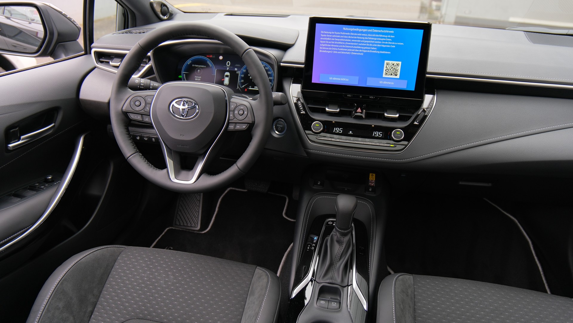 TOYOTA Corolla Touring Sports 2.0 HSD Premium e-CVT-image-21