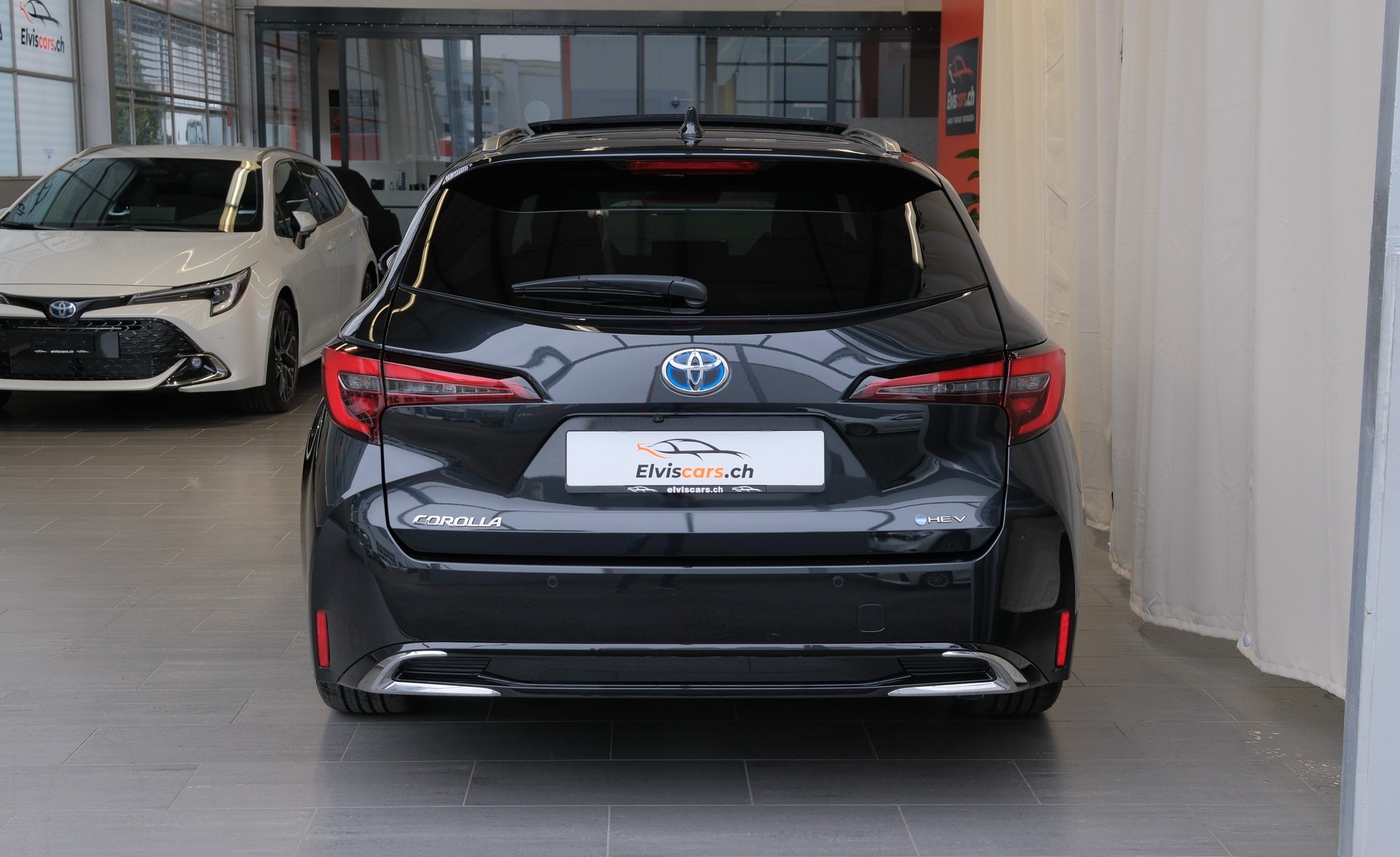 TOYOTA Corolla Touring Sports 2.0 HSD Premium e-CVT-image-13