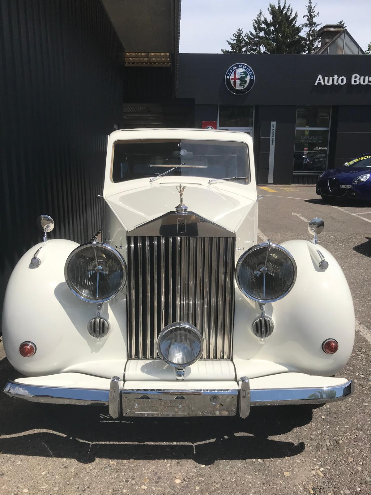 ROLLS-ROYCE Silver Wraith-image-0