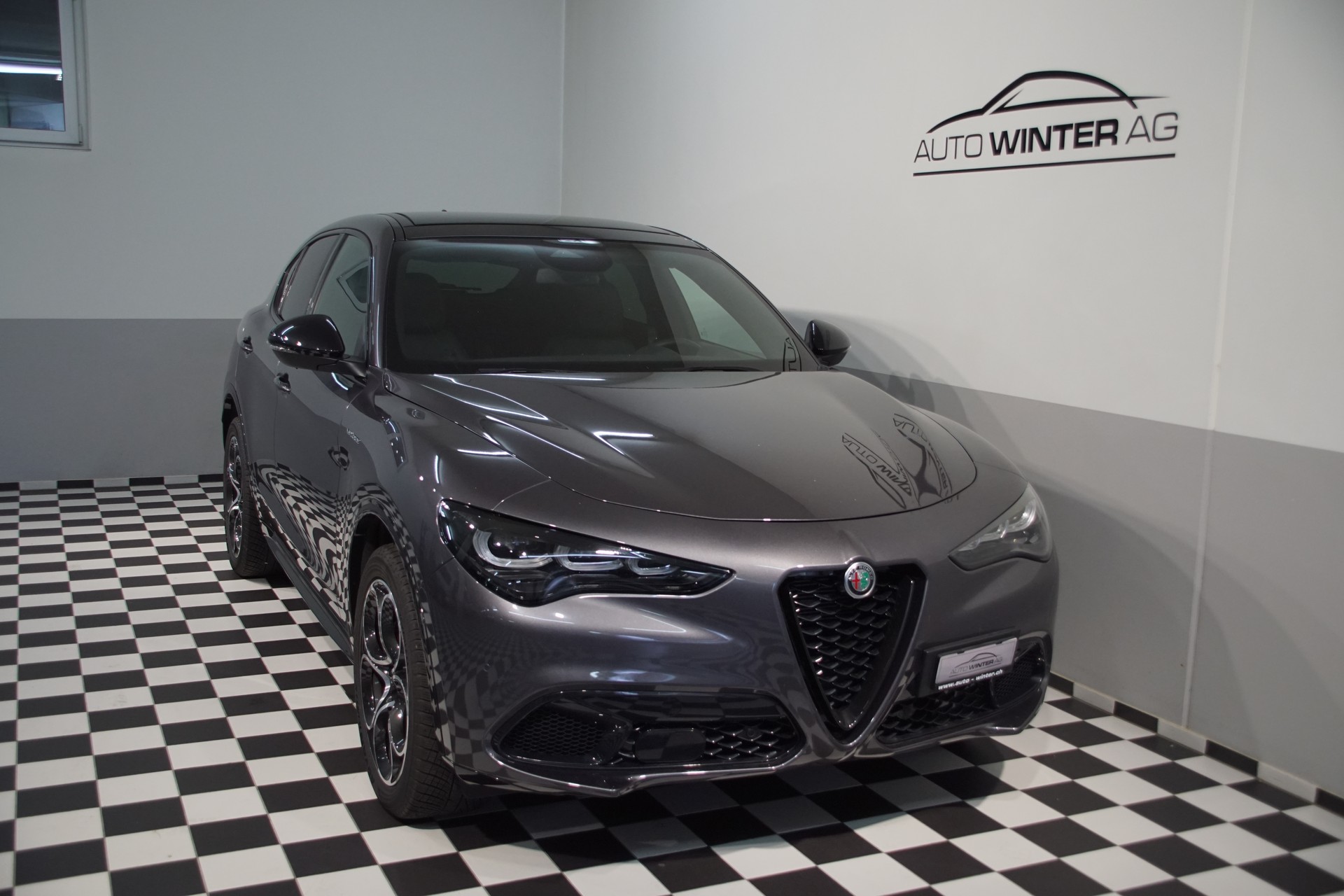 ALFA ROMEO Stelvio 2.0 Veloce Q4 AT8 + SKY swiss-image-2
