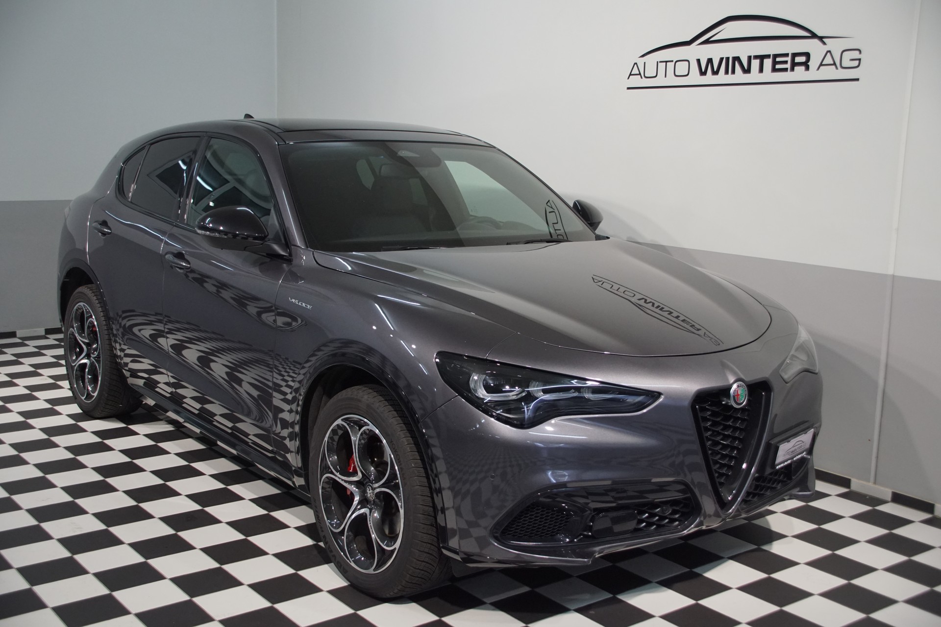 ALFA ROMEO Stelvio 2.0 Veloce Q4 AT8 + SKY swiss-image-0