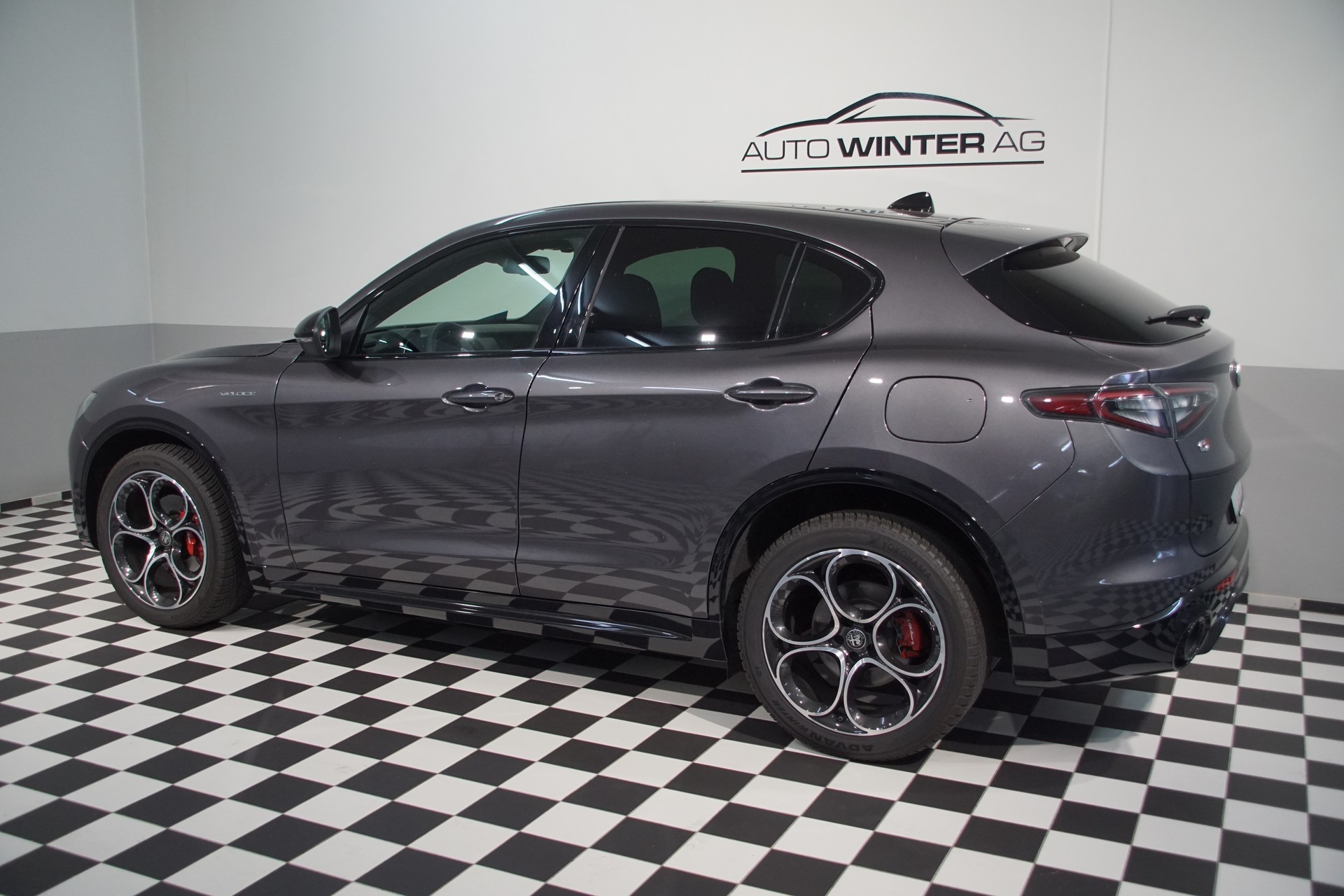 ALFA ROMEO Stelvio 2.0 Veloce Q4 AT8 + SKY swiss-image-8