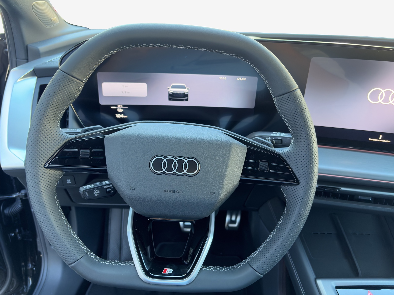 AUDI Q4 SUV e-tron quattro performance Edition Swiss-Ski-image-9