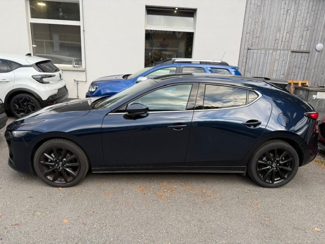 MAZDA 3 Sedan SKYACTIV-X M Hybrid 186 Exclusive Line Automat-image-2