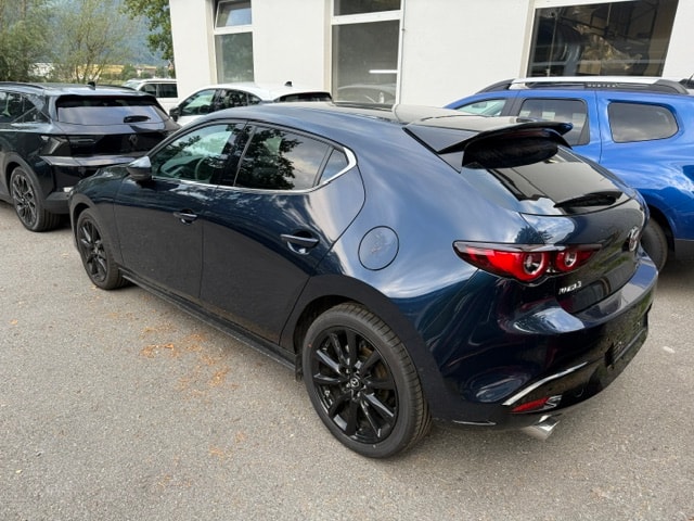 MAZDA 3 Sedan SKYACTIV-X M Hybrid 186 Exclusive Line Automat-image-3