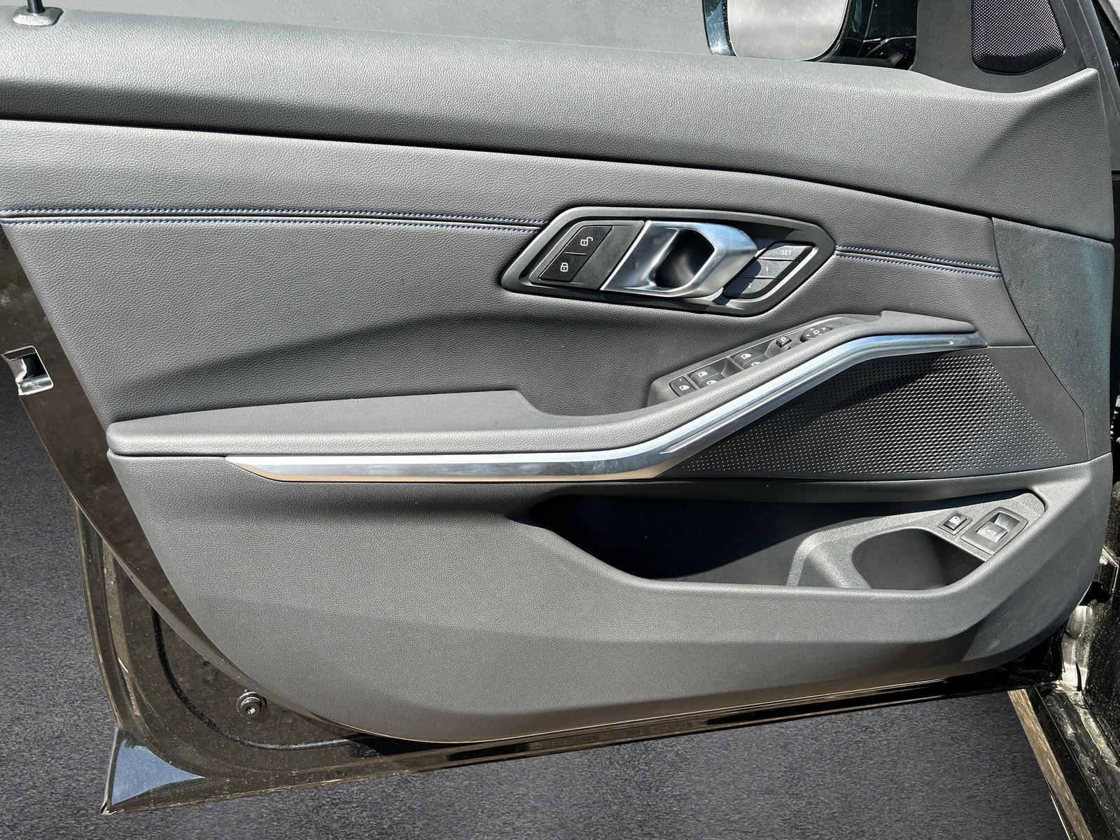 BMW 330e M Sport Touring xDrive G21 (CH) AHK-image-16
