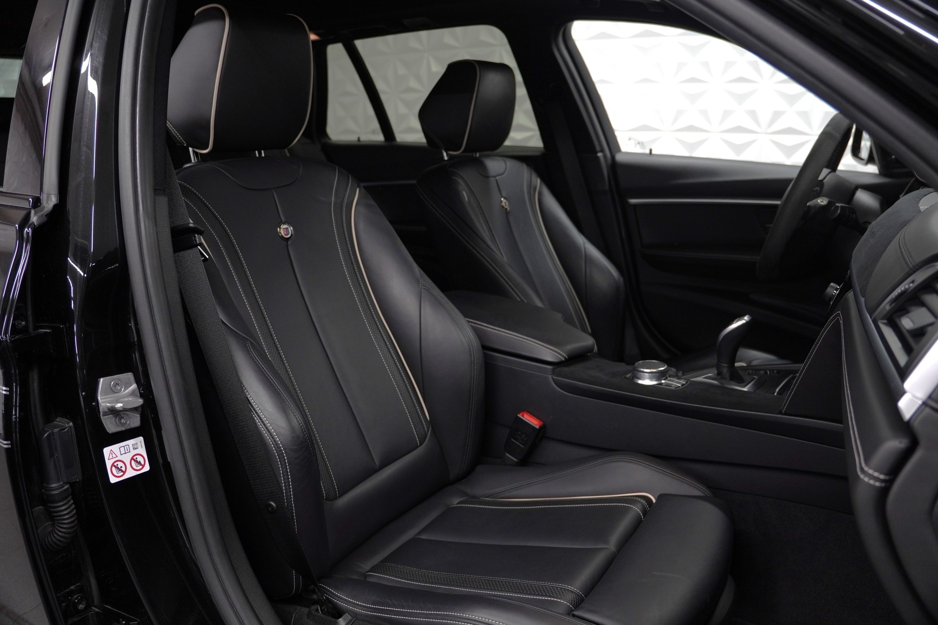 BMW-ALPINA B3 BiTurbo Touring 3.0 xDrive Switch-Tronic-image-11